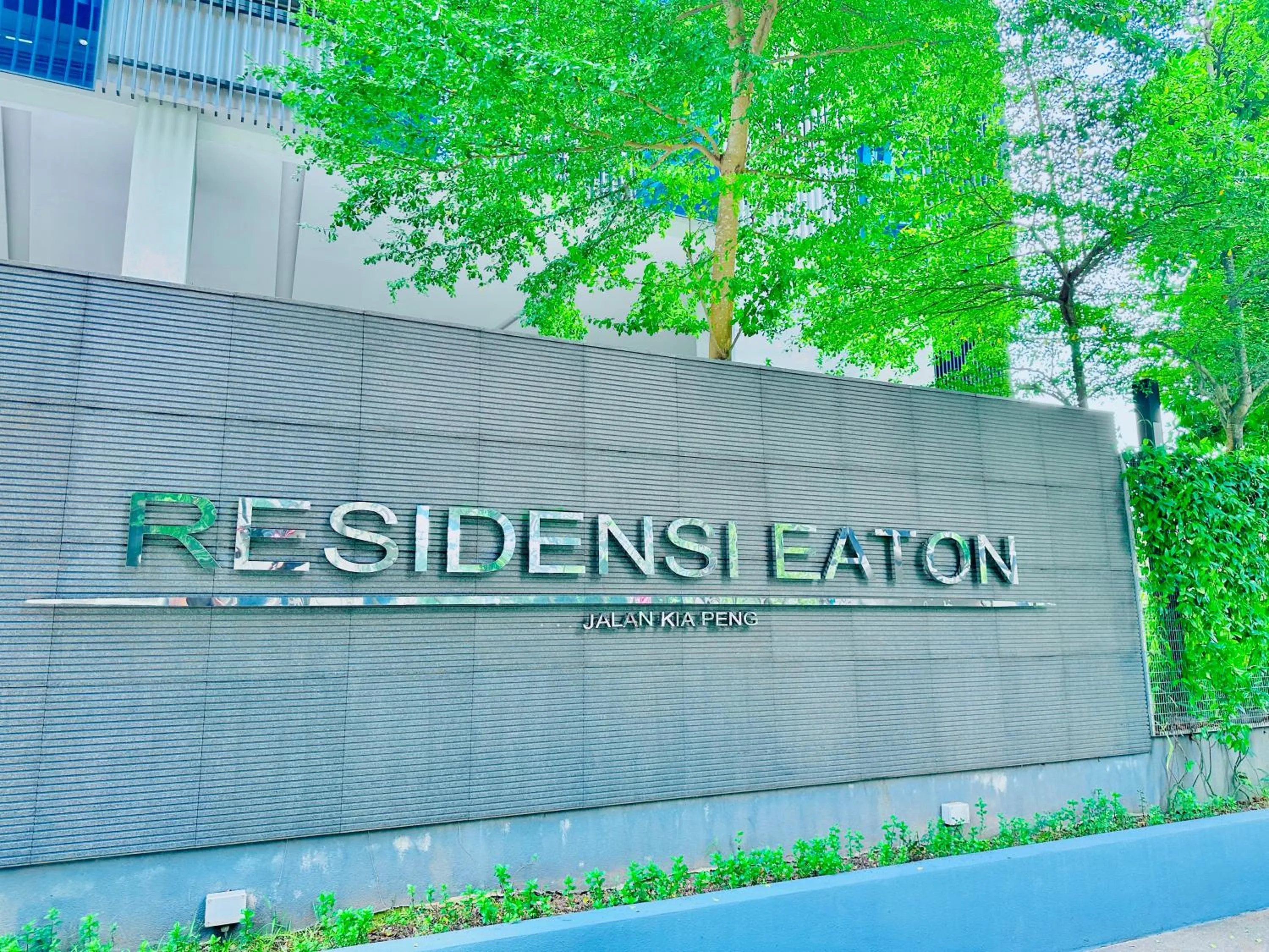 Day in Eaton Residences By Luna