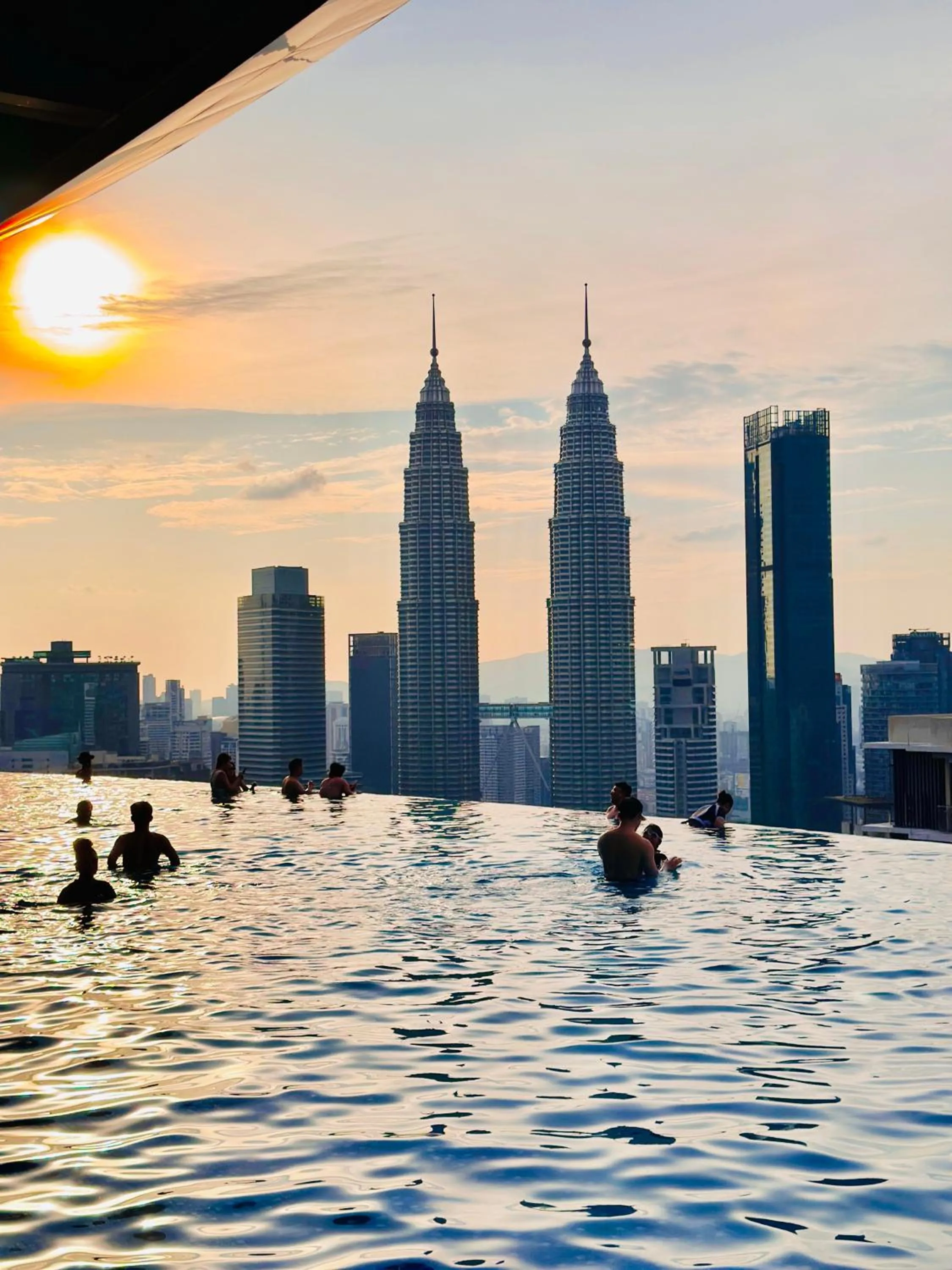 Natural landscape in Eaton Residences By Luna