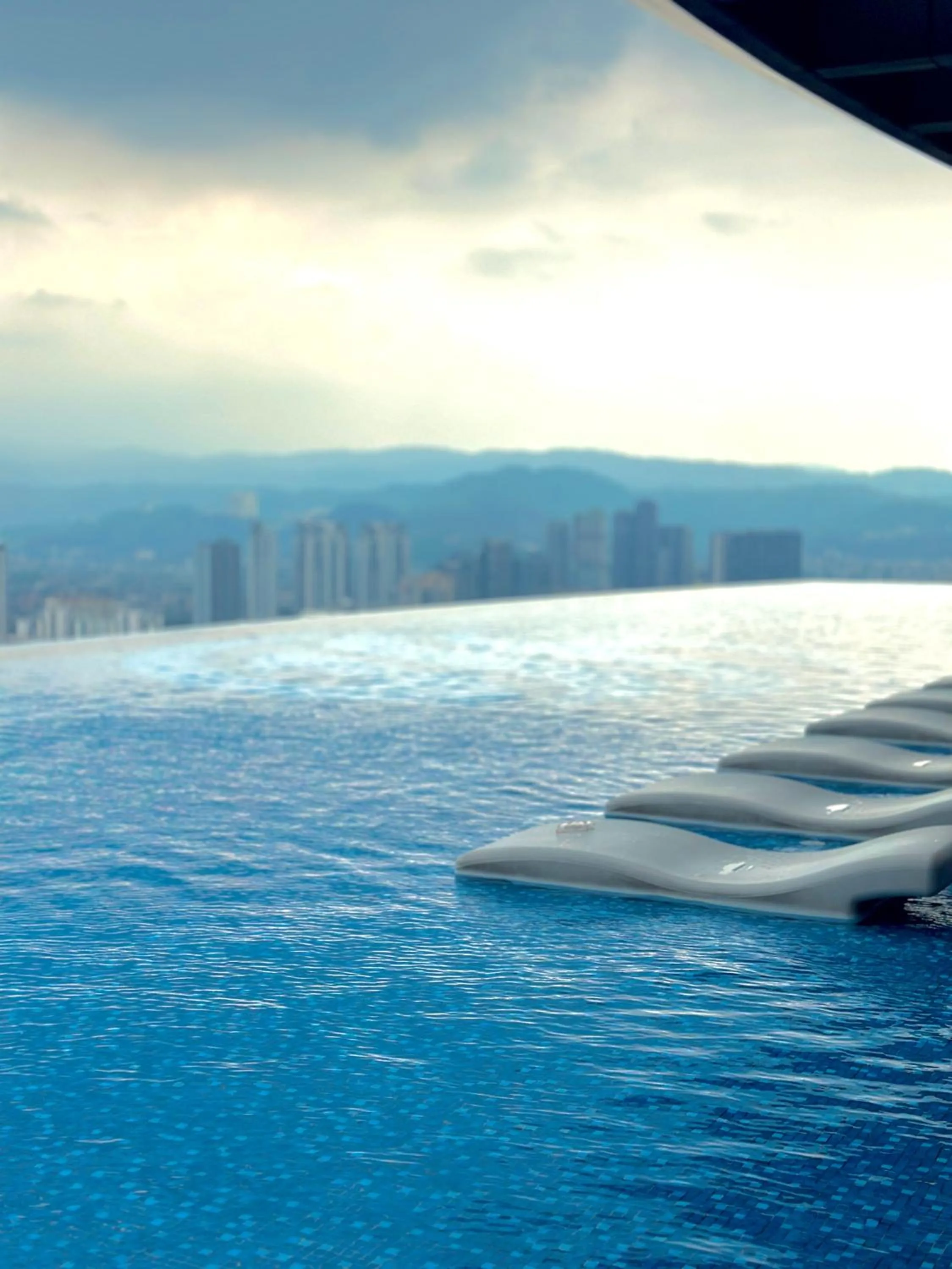 Day in Eaton Residences By Luna