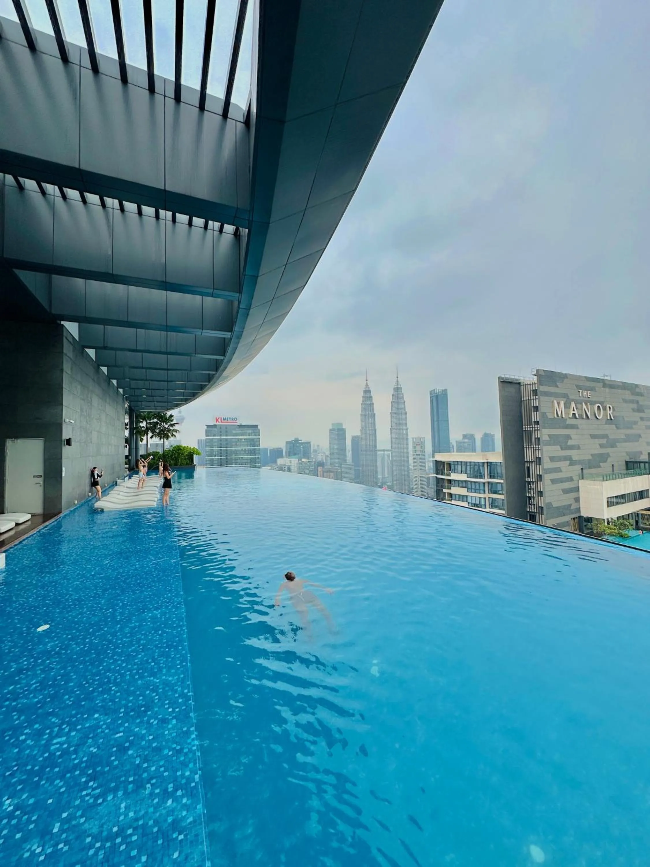 City view in Eaton Residences By Luna