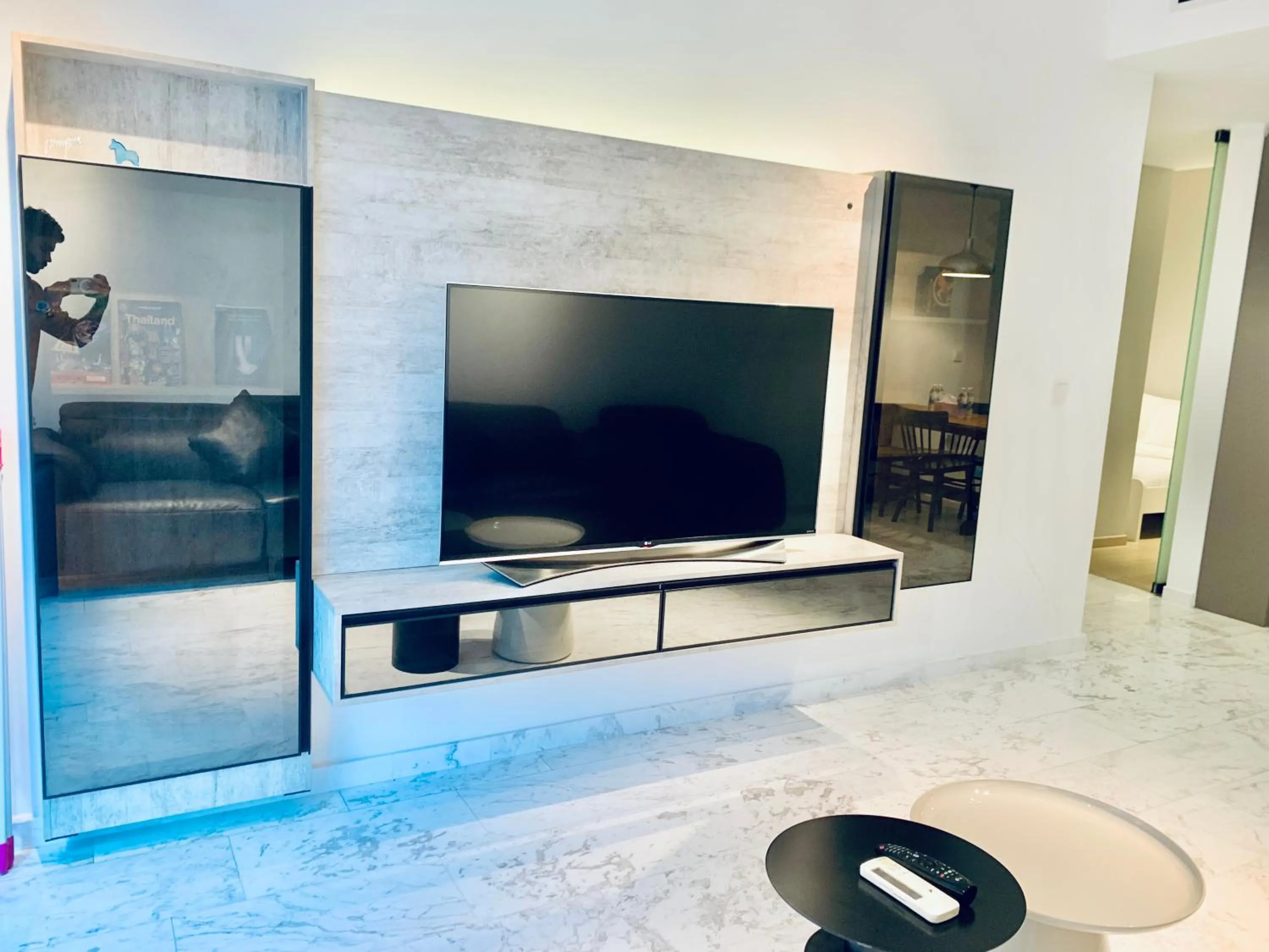 Communal lounge/ TV room in Eaton Residences By Luna