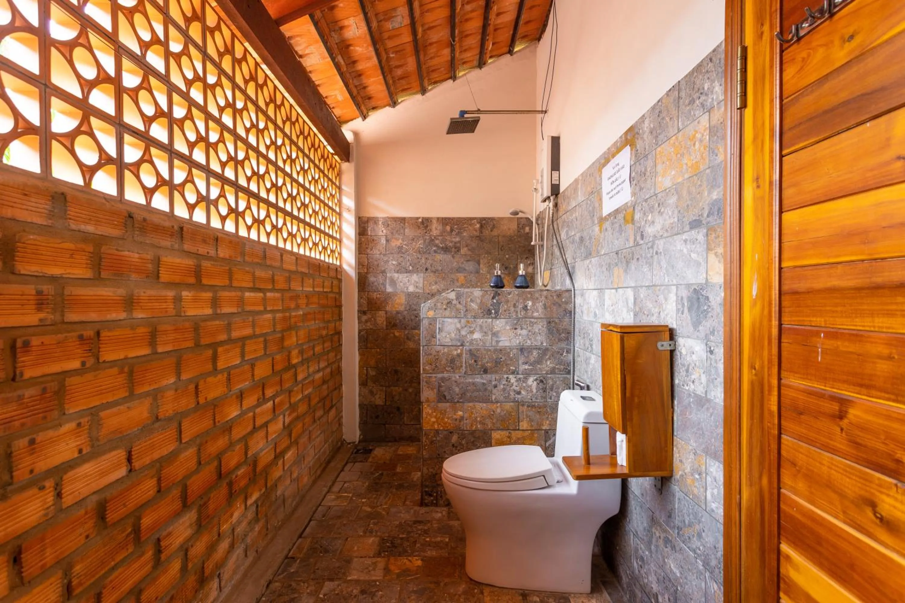 Toilet in Bauhinia Resort & Spa Phu Quoc