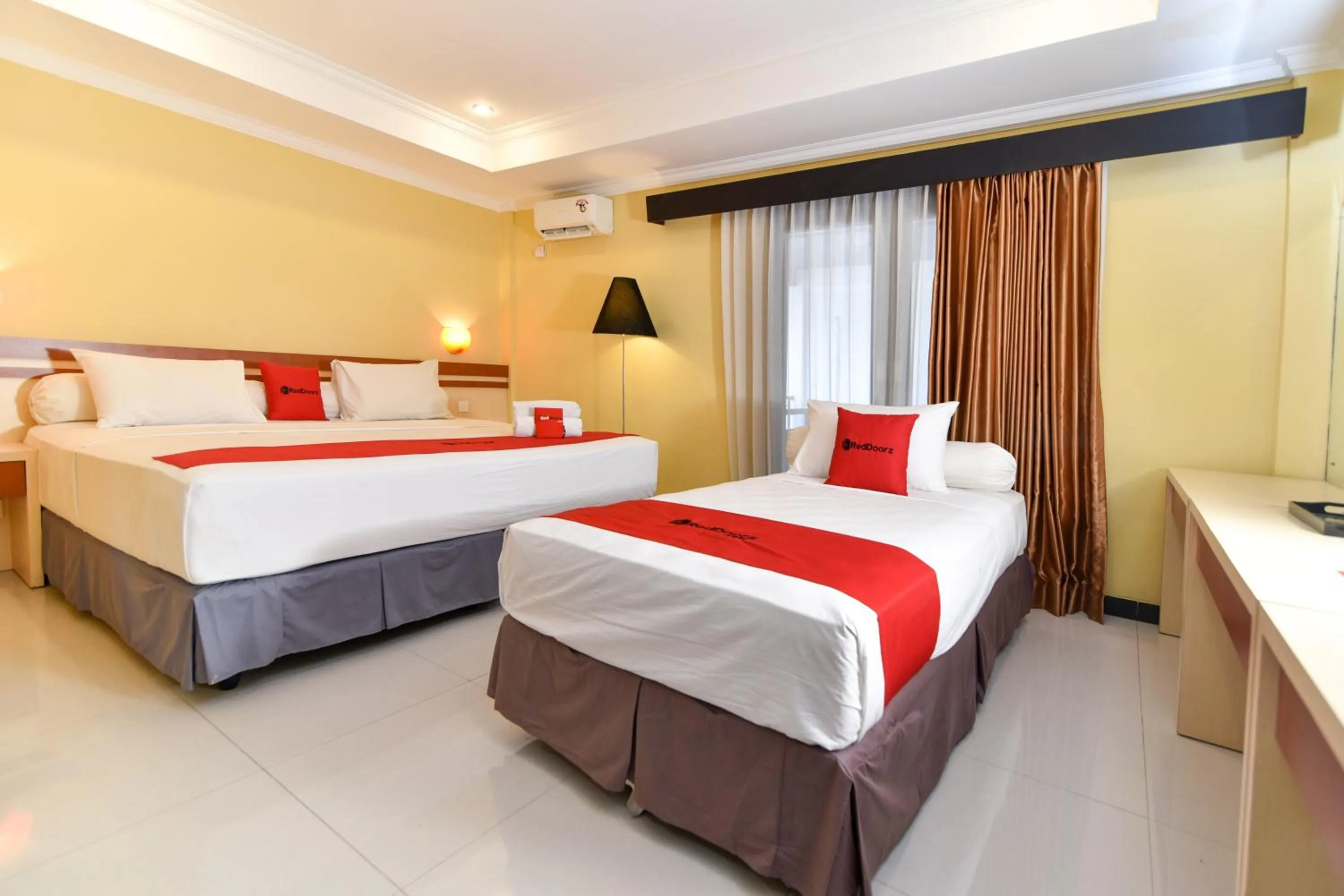 Photo of the whole room, Bed in RedDoorz Plus near Mall Bali Galeria 2