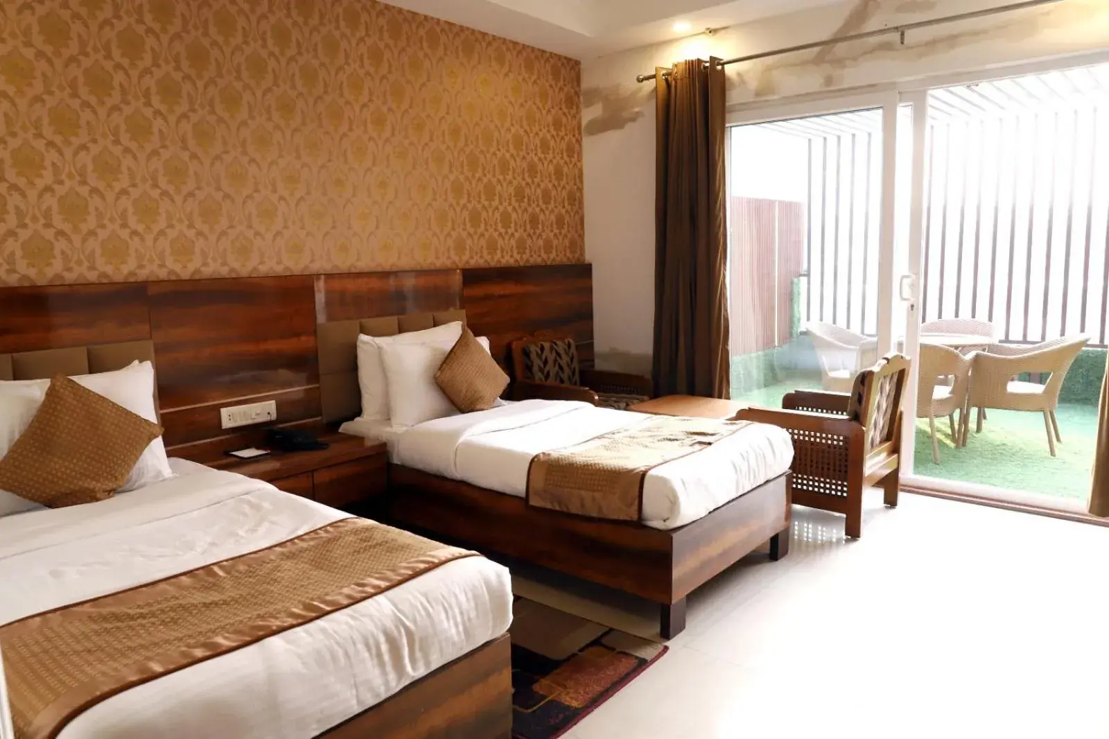 Bed in Airport Hotel Bed in Airport Hotel