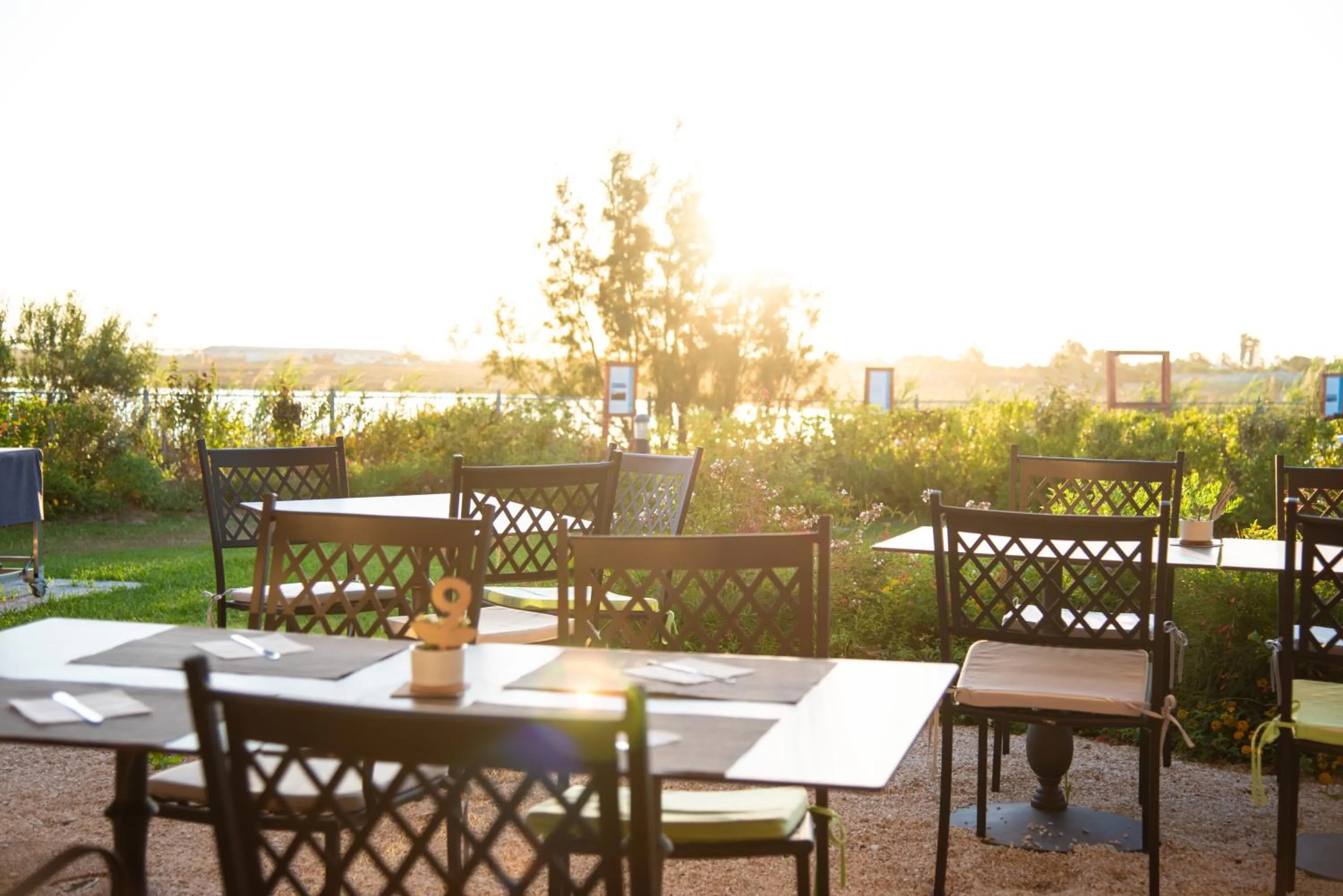 Restaurant/places to eat in Hotel Santa Gilla