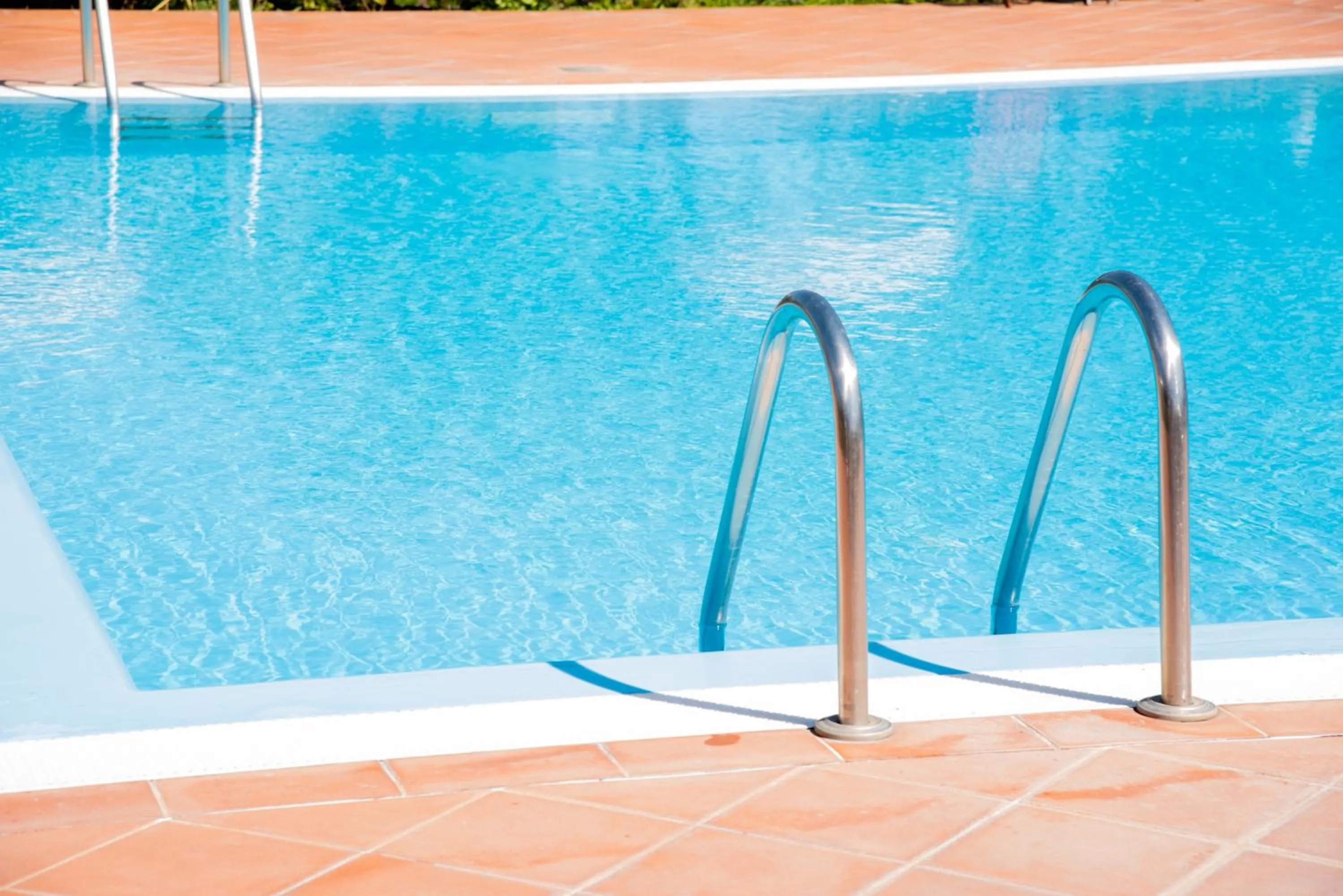 Swimming pool in Hotel Santa Gilla