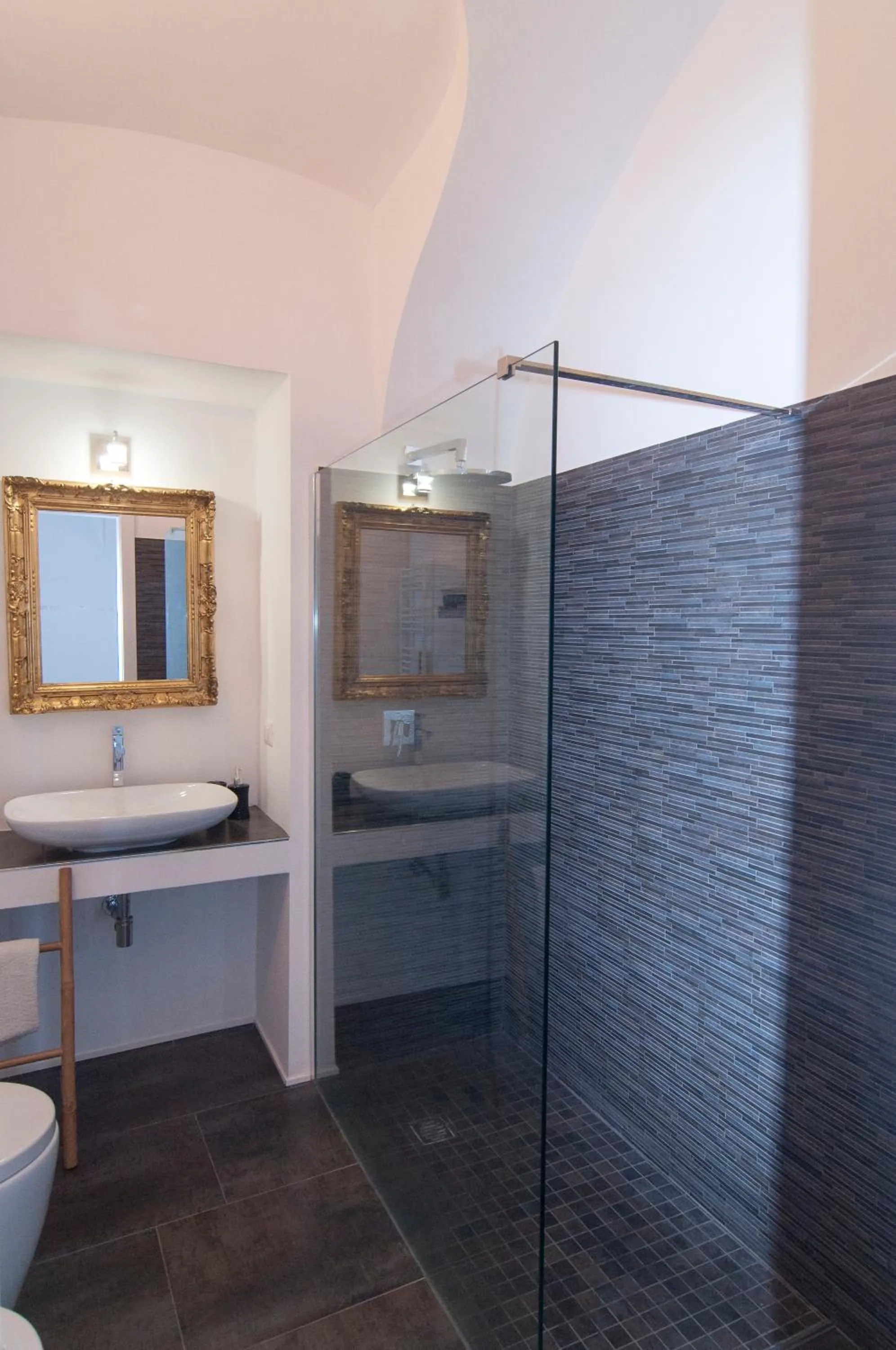 Bathroom in B&B Torino Très Chic