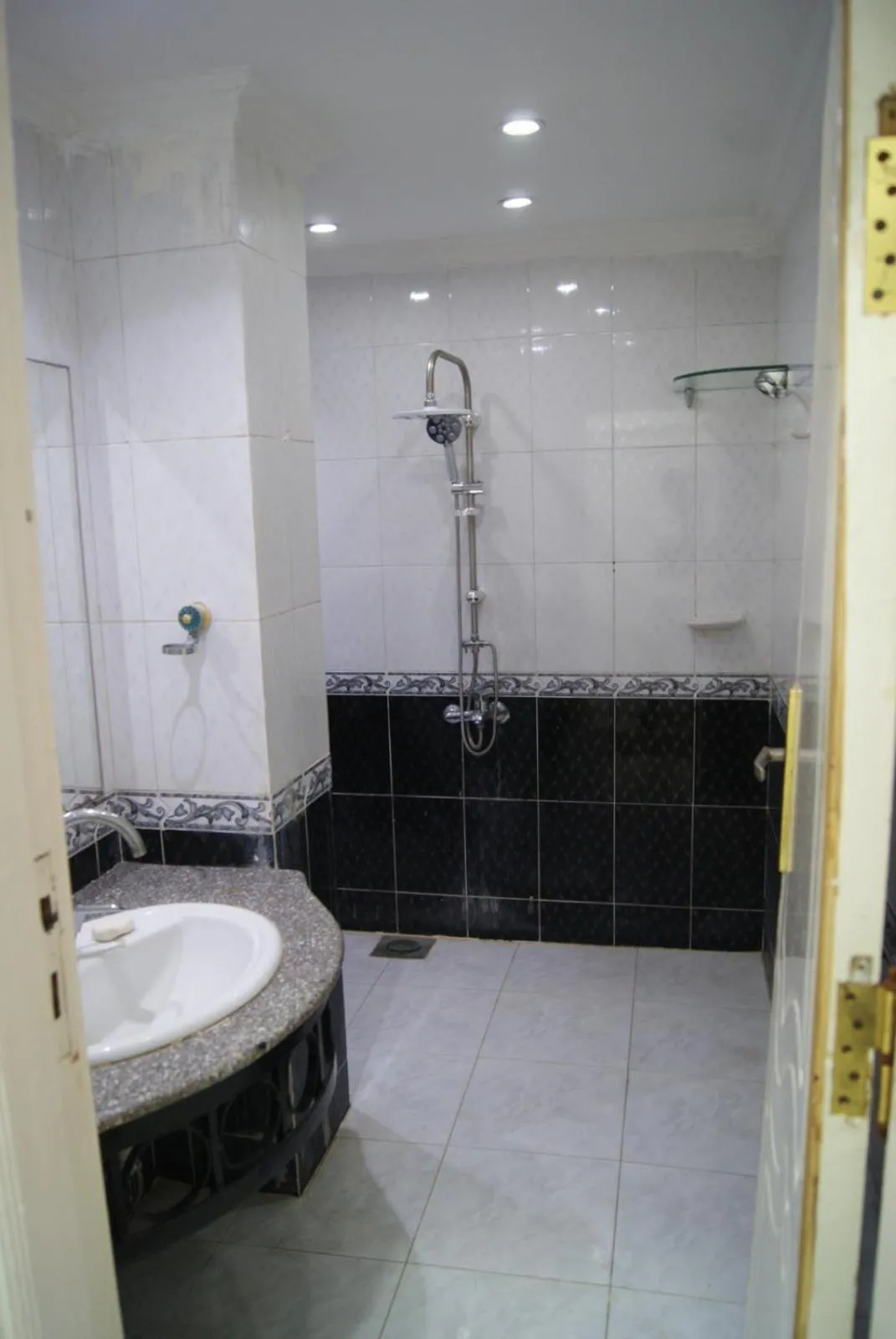 Bathroom in Triangle Pyramids Boutique