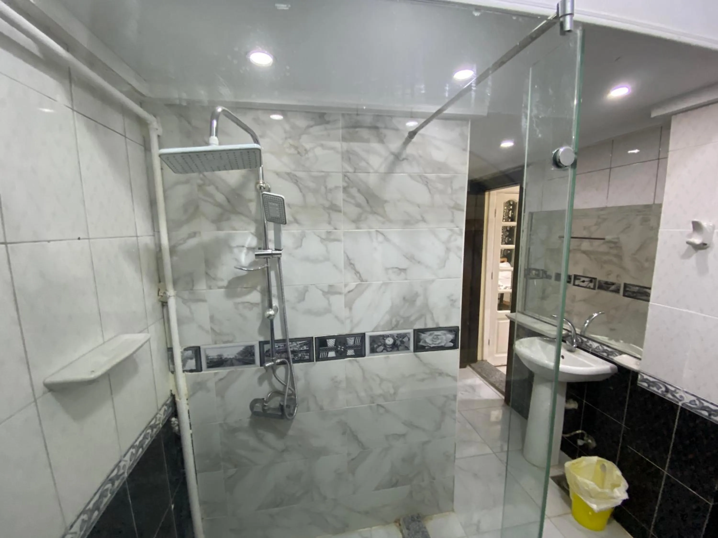 Shower in Triangle Pyramids Boutique