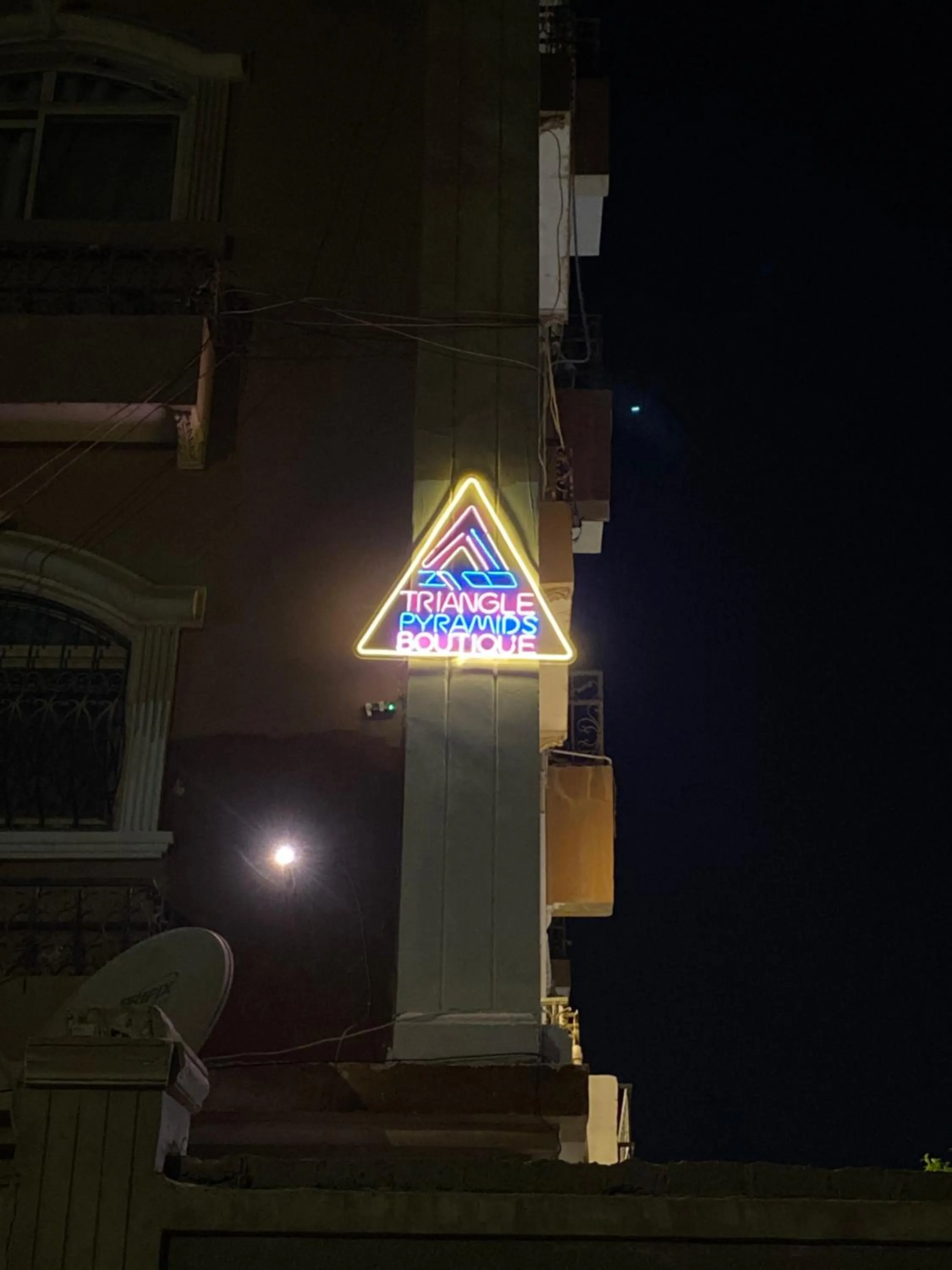 Property building in Triangle Pyramids Boutique