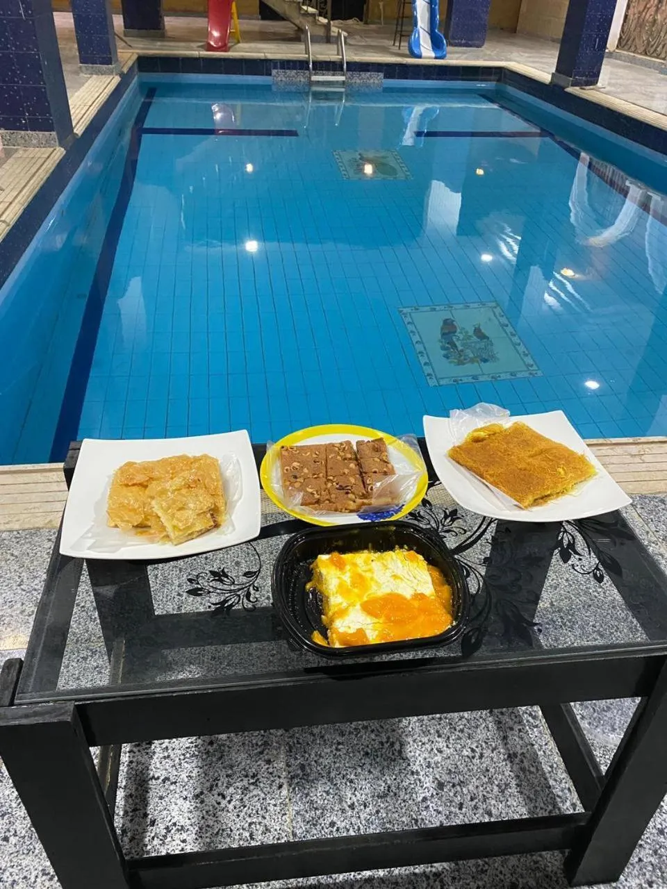 Swimming pool in Triangle Pyramids Boutique
