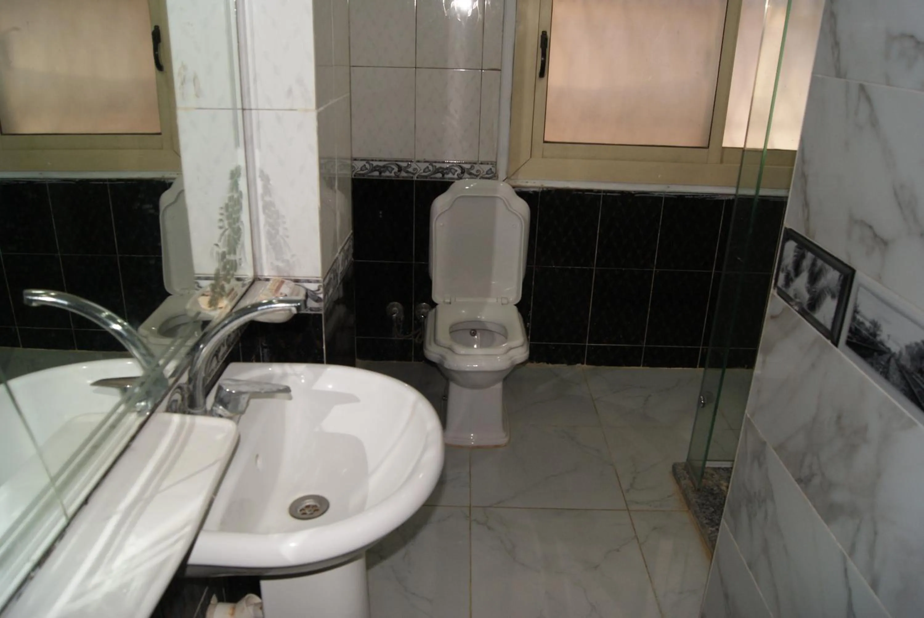 Shower in Triangle Pyramids Boutique