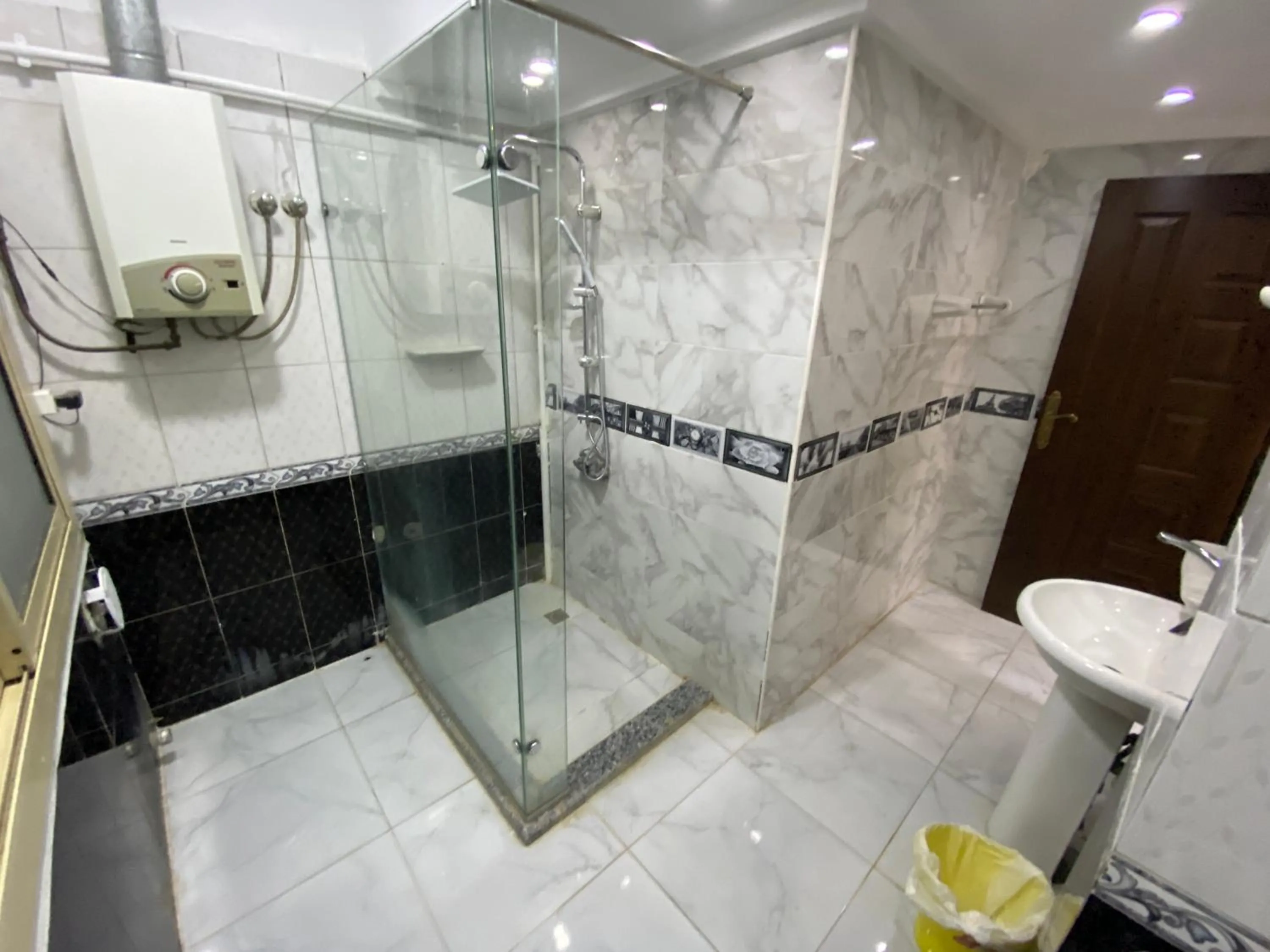 Shower in Triangle Pyramids Boutique