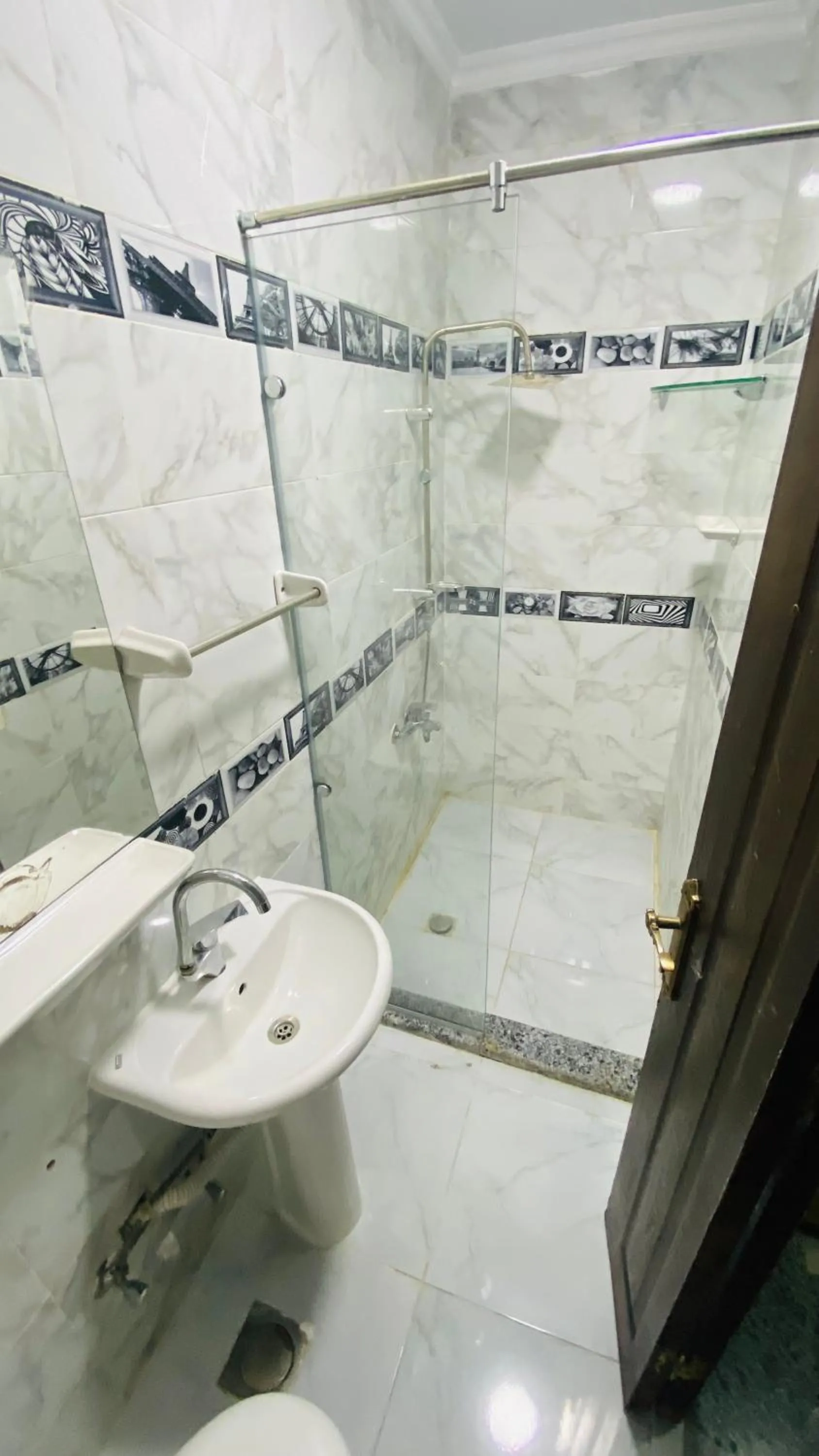 Shower in Triangle Pyramids Boutique