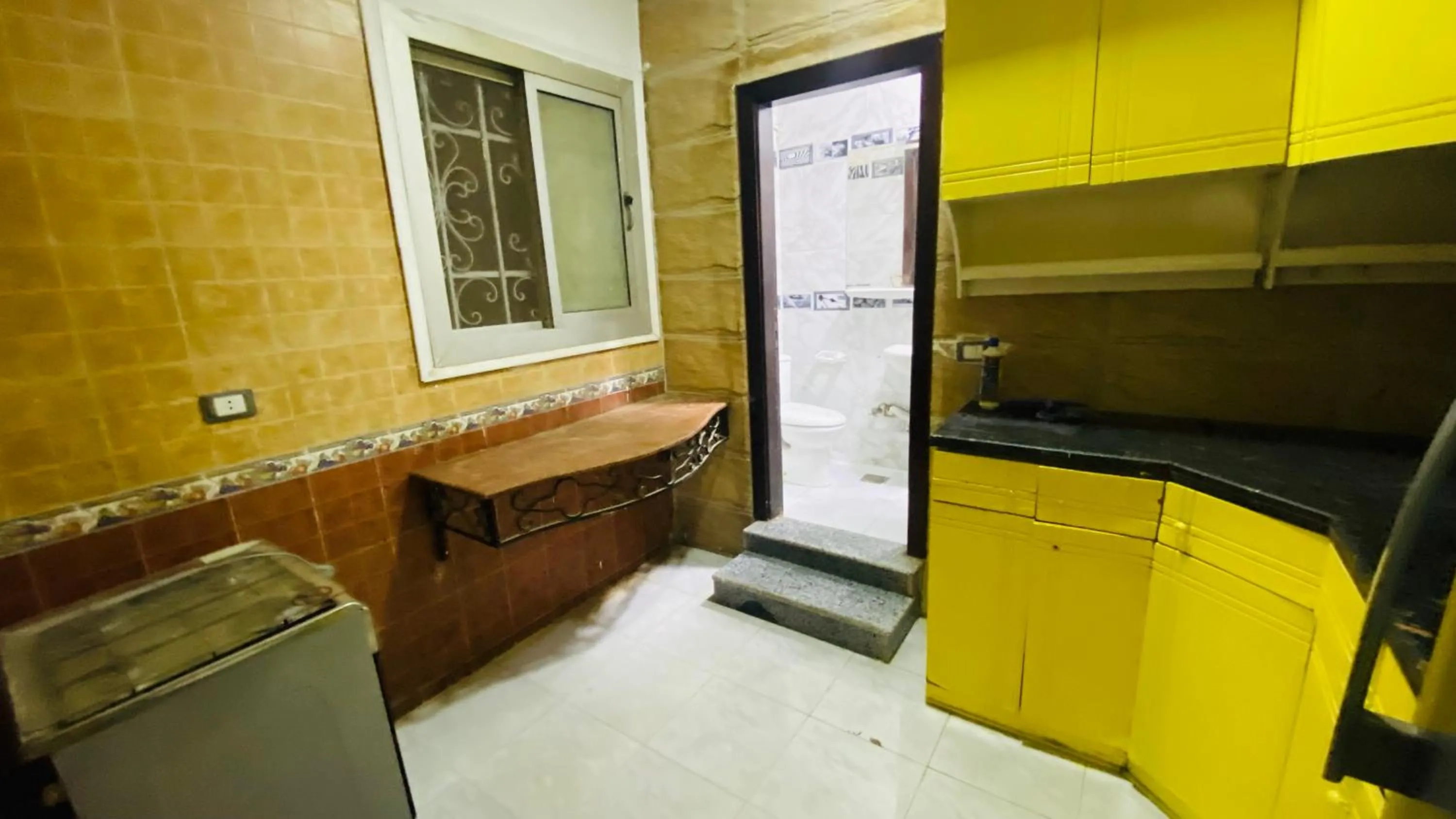 Bathroom in Triangle Pyramids Boutique