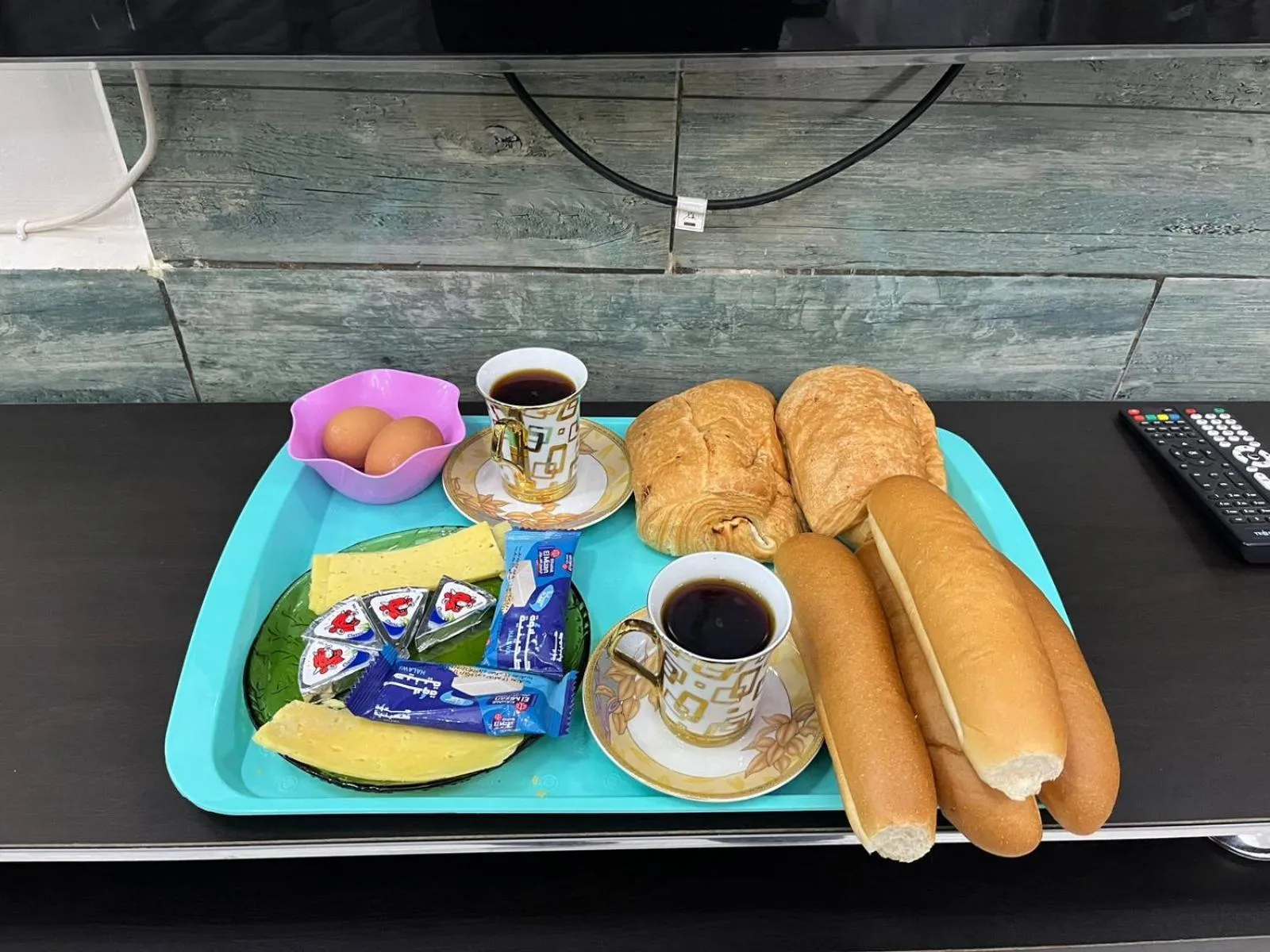 Breakfast in Triangle Pyramids Boutique