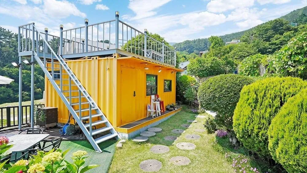 Geoje Sinbi Bada Pension