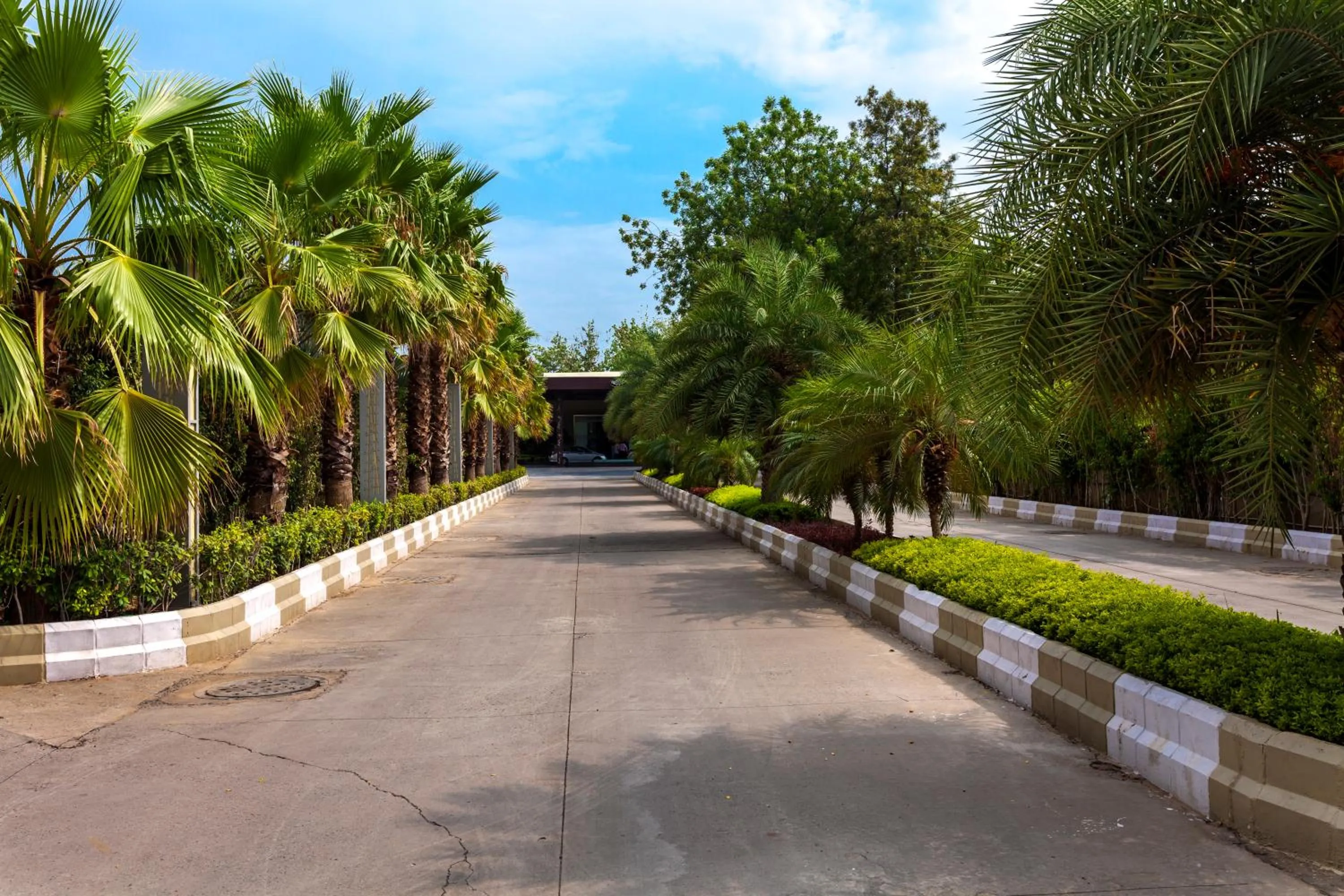 Facade/entrance in Atrio by Devam