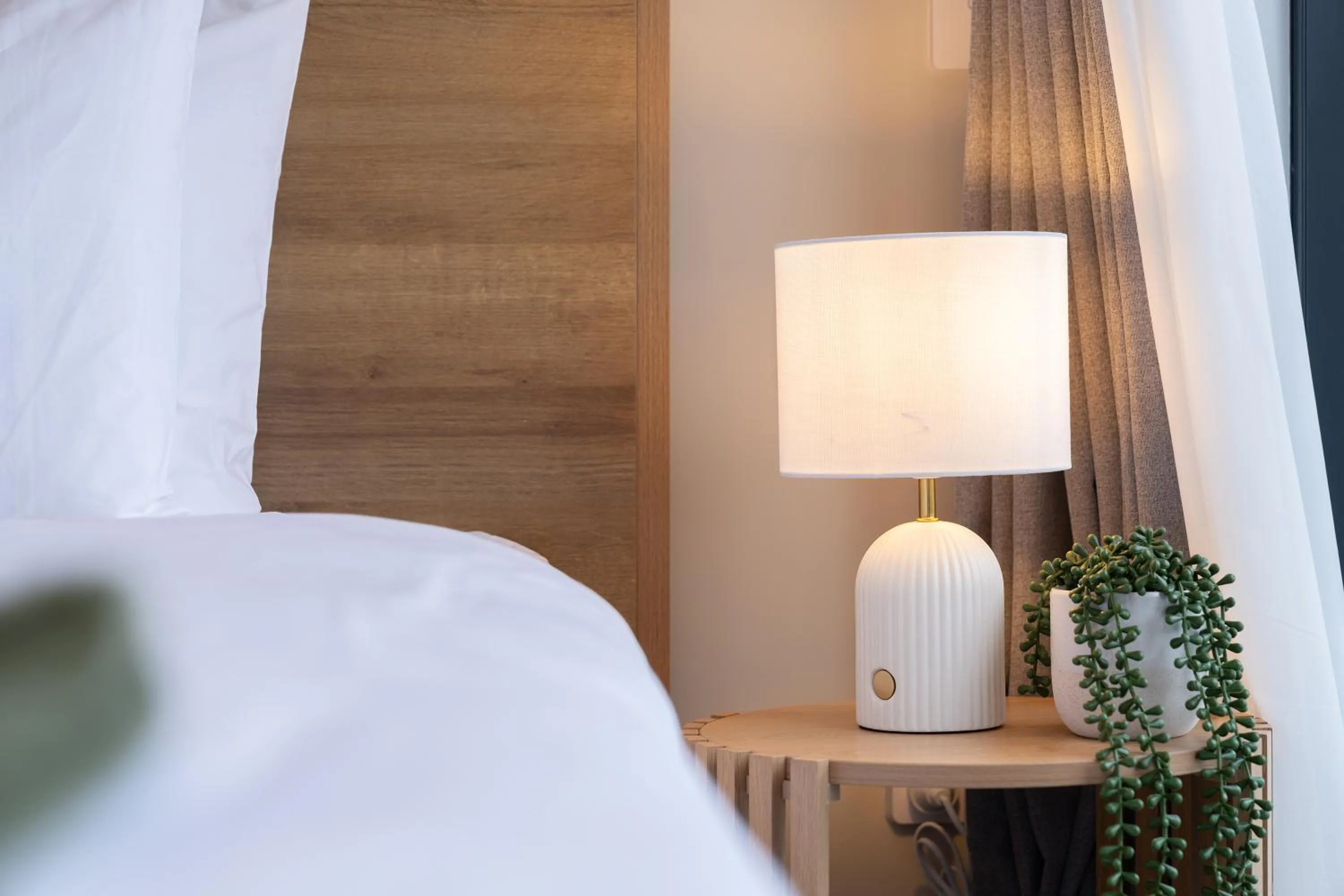 Bedroom, Bed in Palm Suites - Auckland