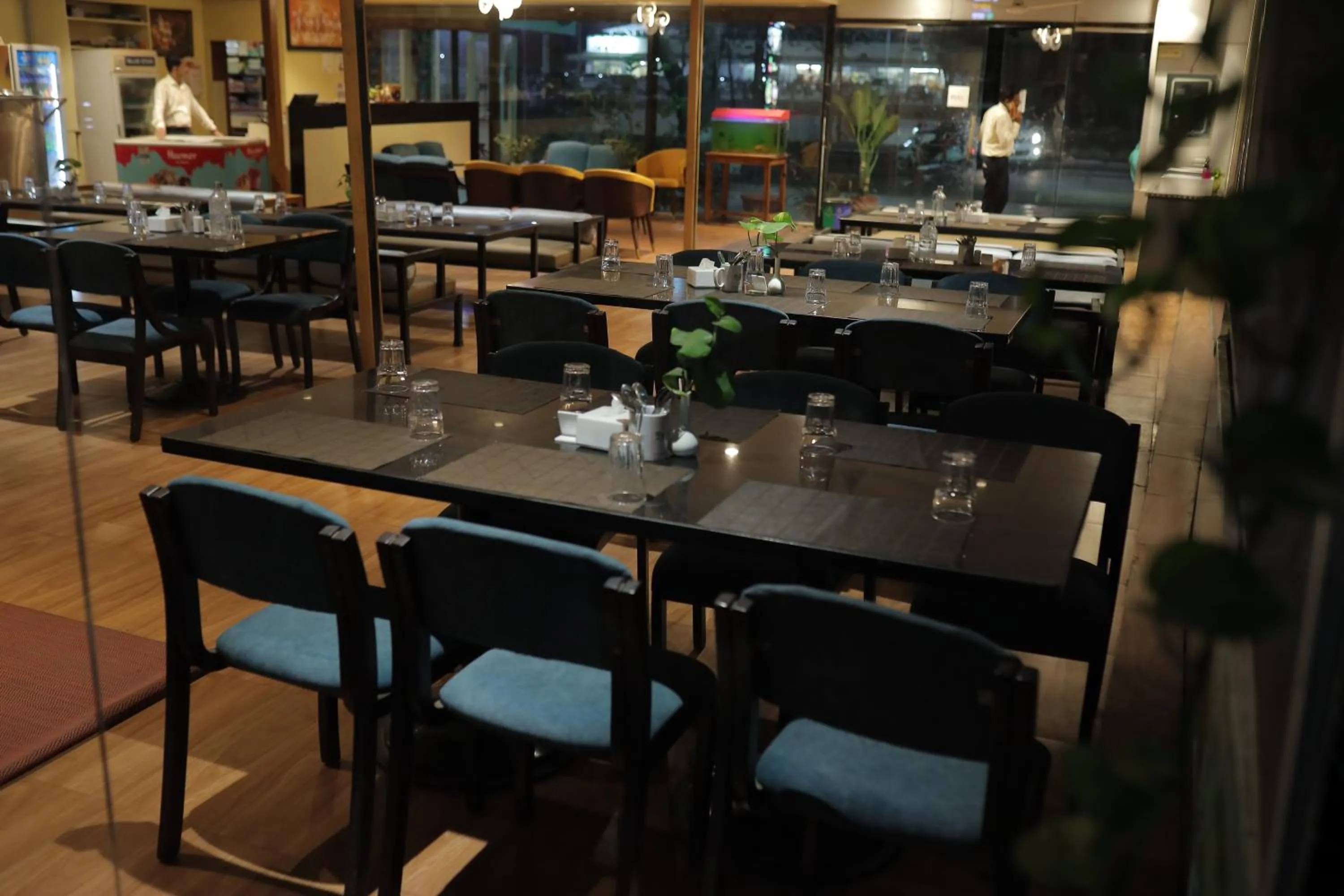 Restaurant/places to eat in HOTEL KB's Grand