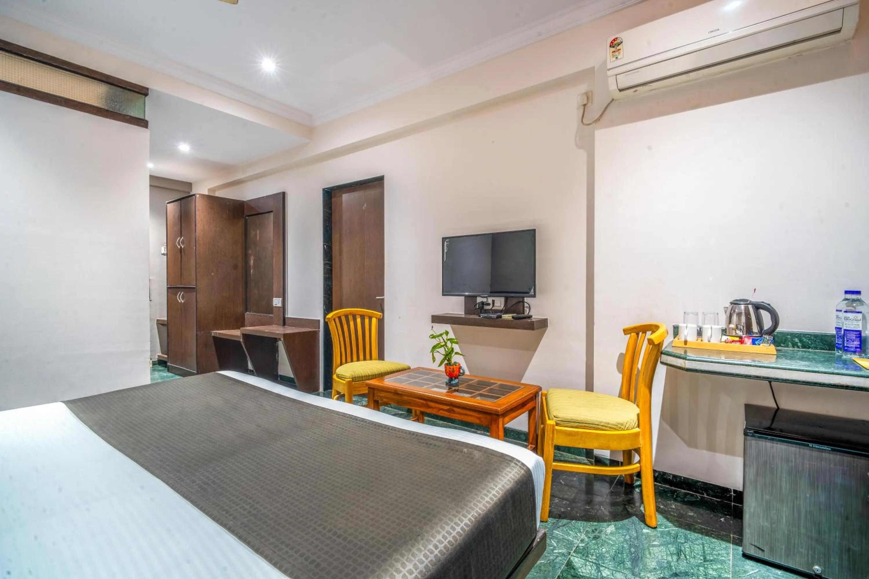 Bed in HOTEL KB's Grand