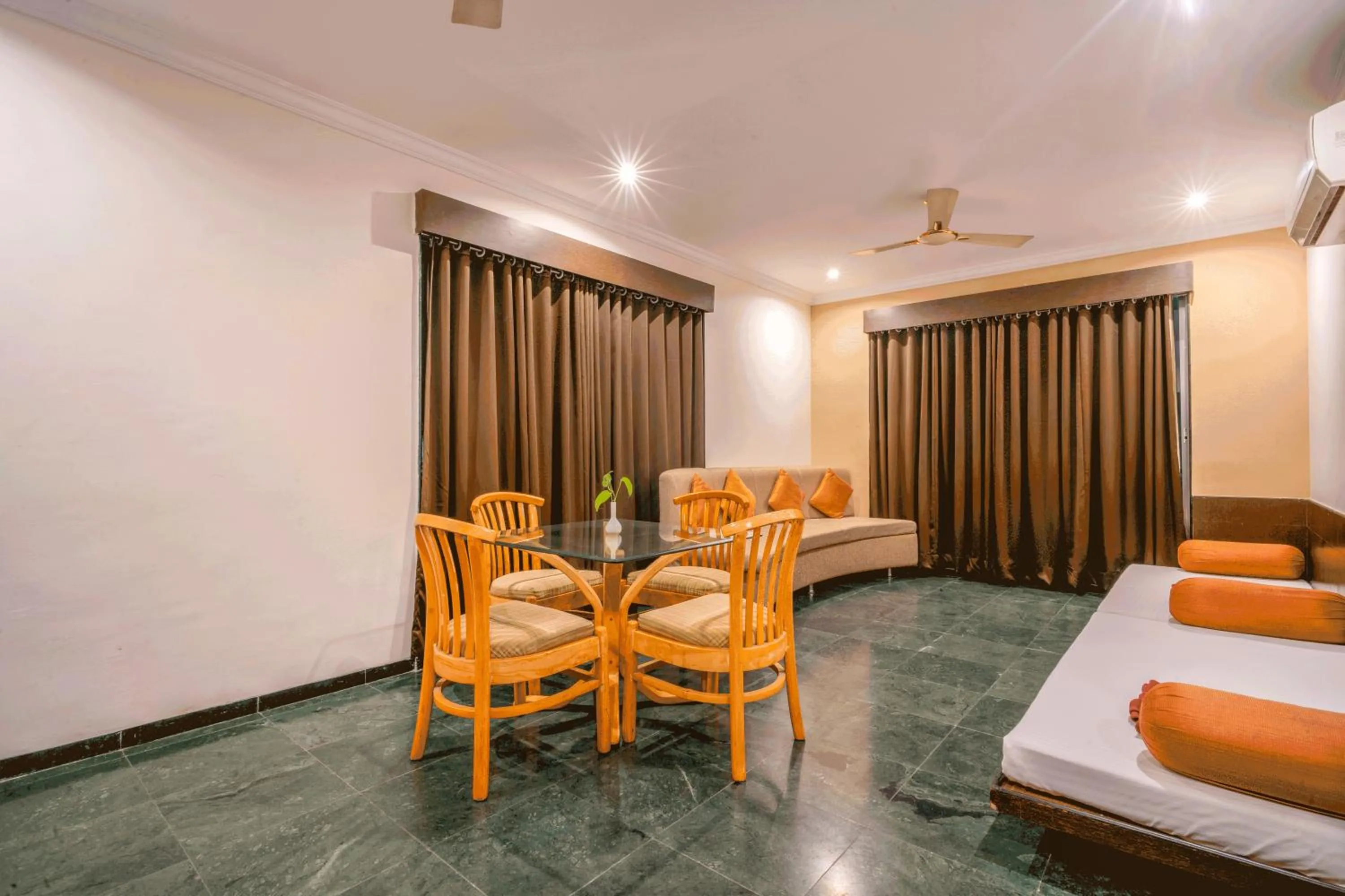 Bed in HOTEL KB's Grand