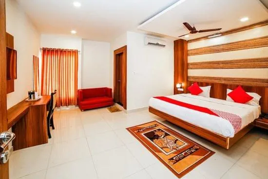 Large Double Room - single occupancy in Hotel Rishabh