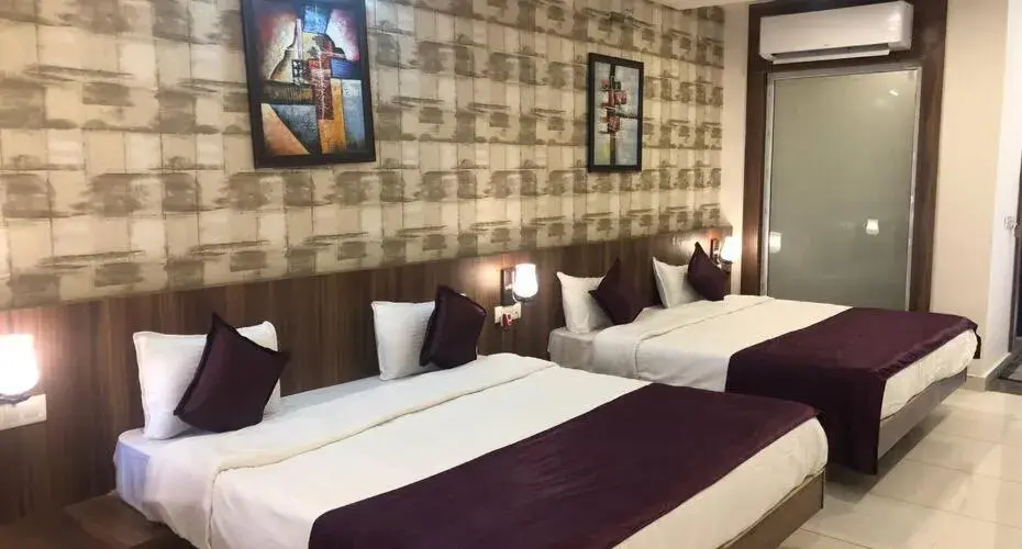 Family Room - single occupancy in Hotel Rishabh Family Room - single occupancy in Hotel Rishabh