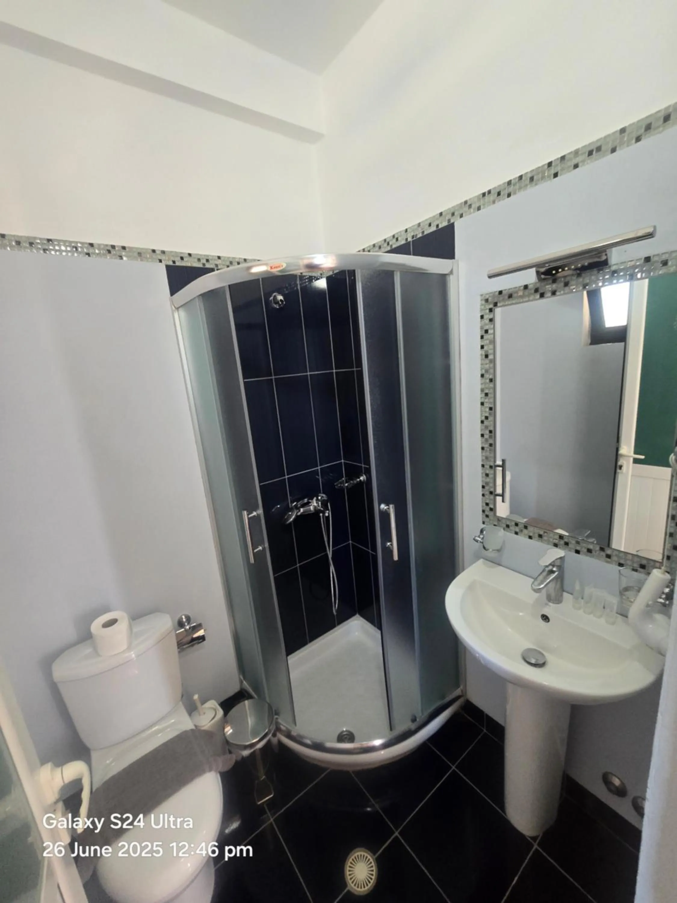 Bathroom in Hotel Belle Vue