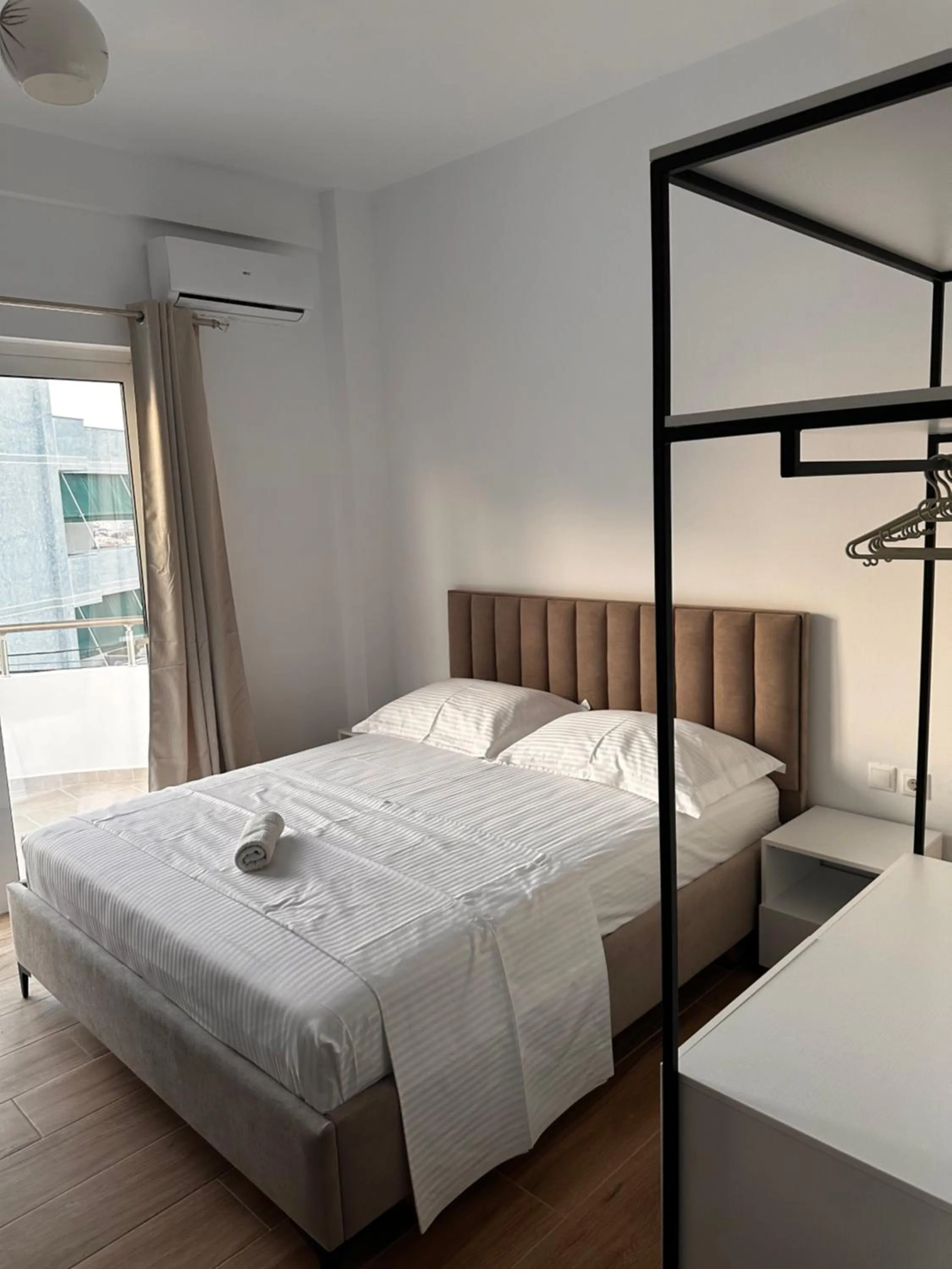 Photo of the whole room, Bed in Hotel Belle Vue
