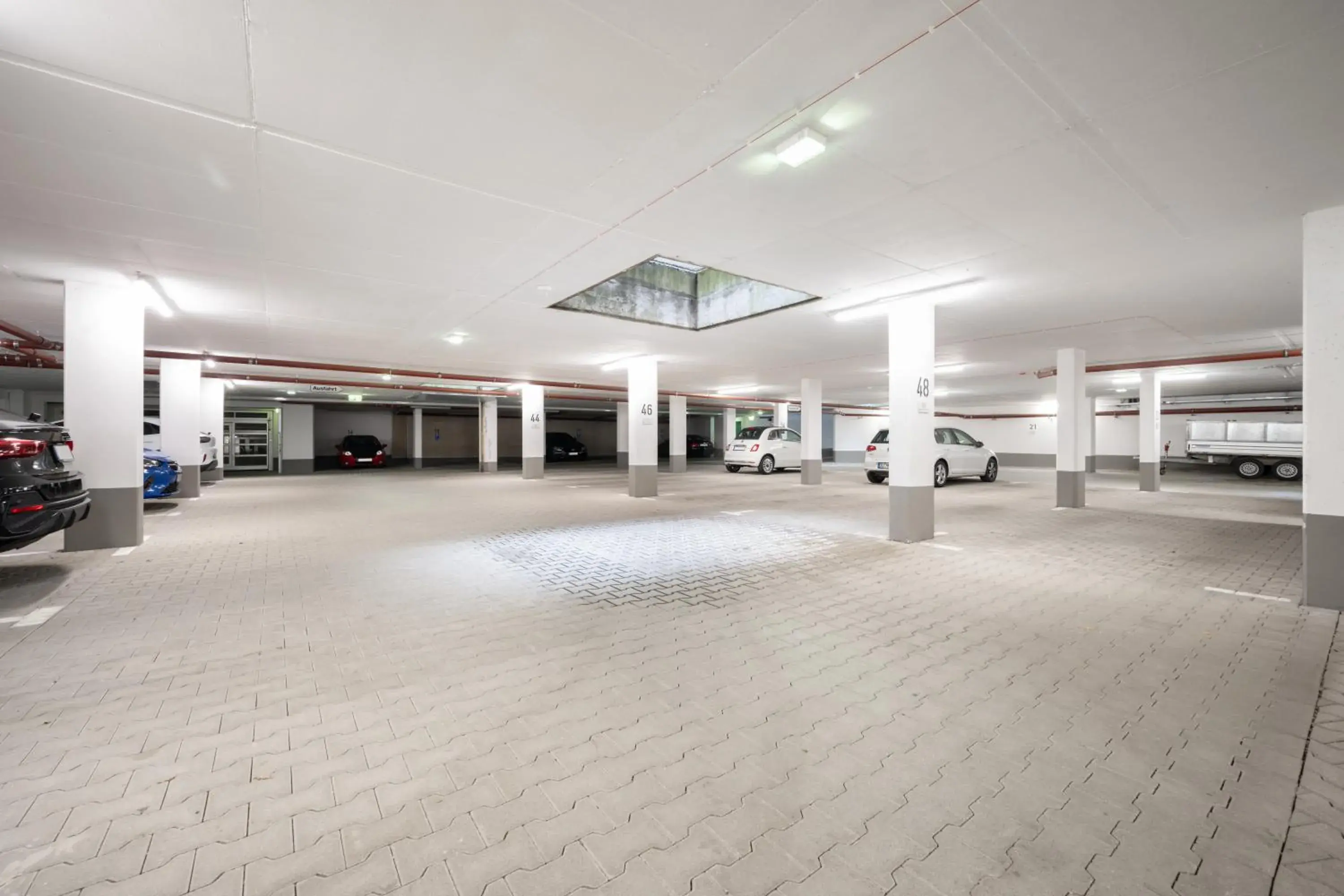 Parking in Snooze Apartments Parking in Snooze Apartments