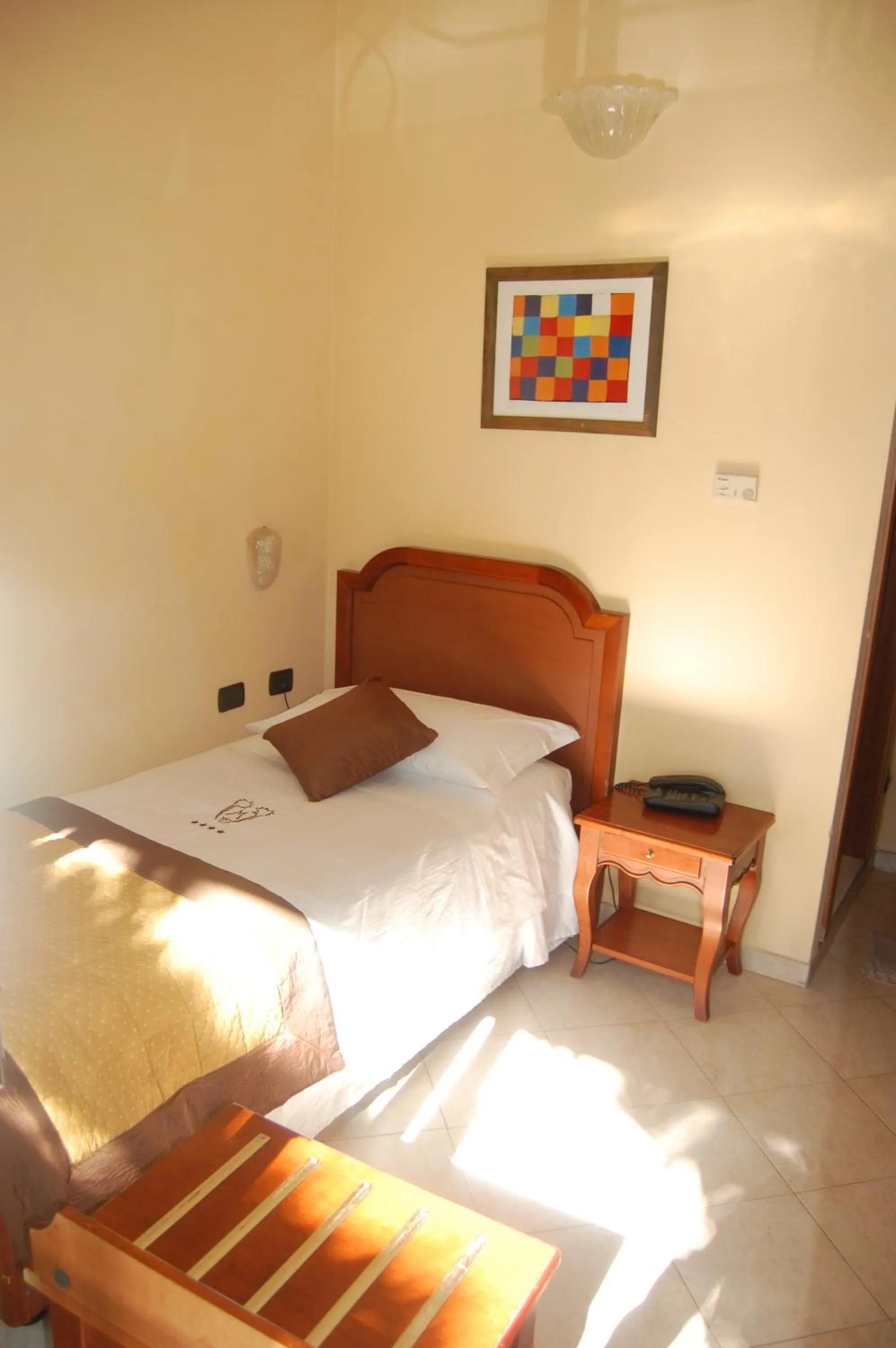 Bedroom, Bed in Grand Hotel Moroni