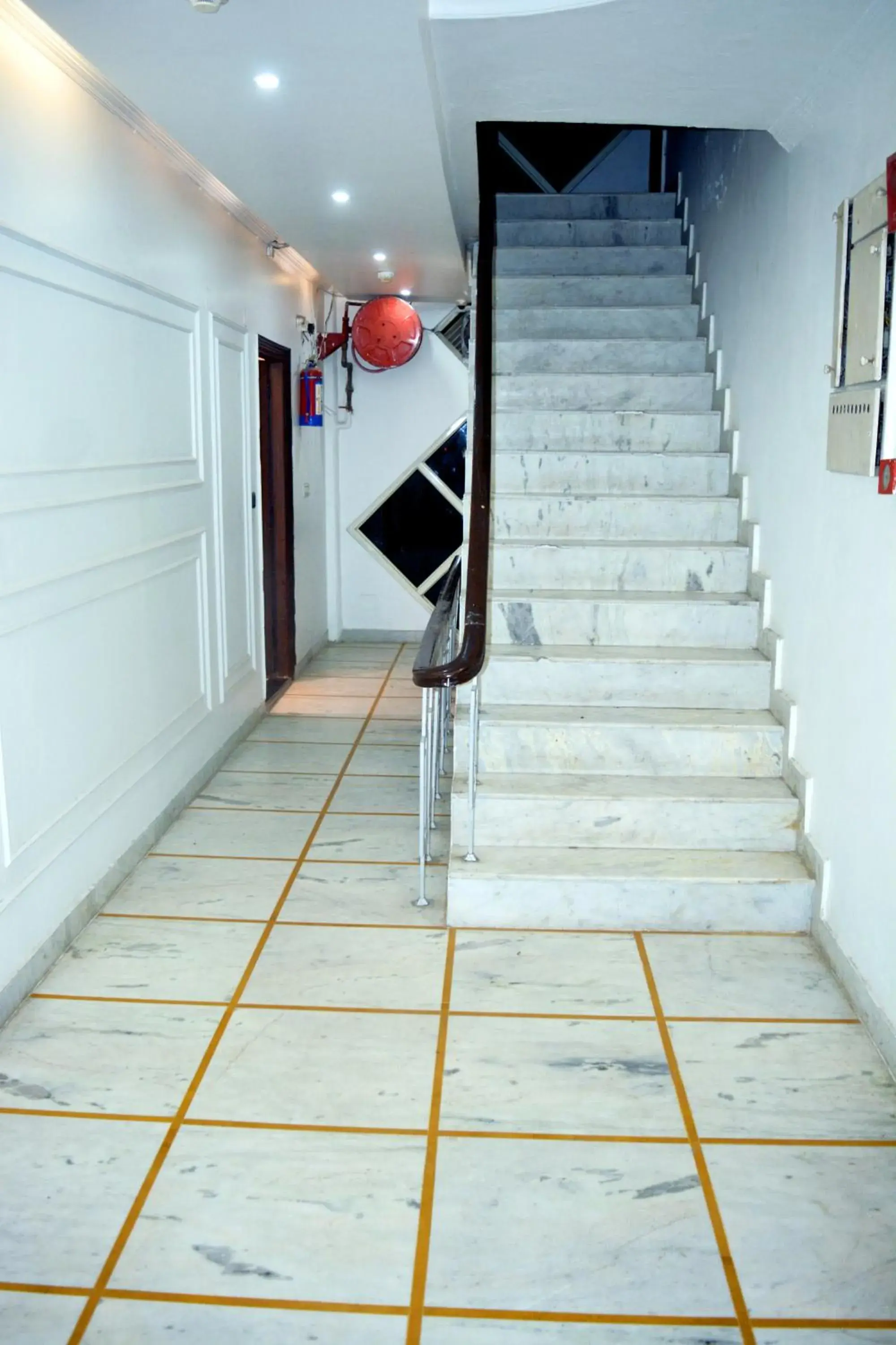 Property building in Hotel Delhi Empire Dx Property building in Hotel Delhi Empire Dx