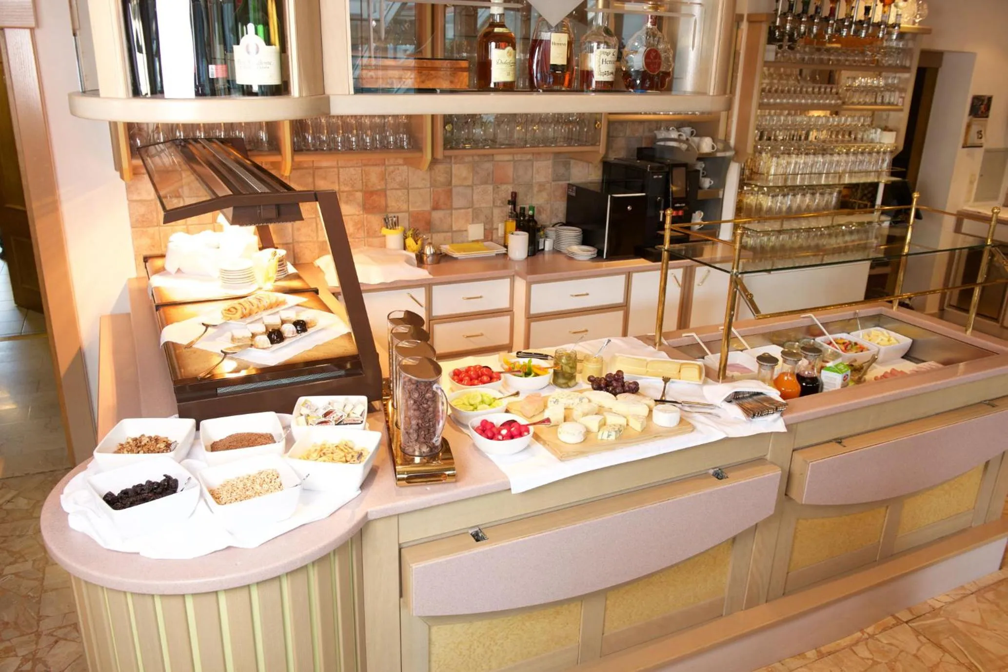 Breakfast in Hotel Edelweiss