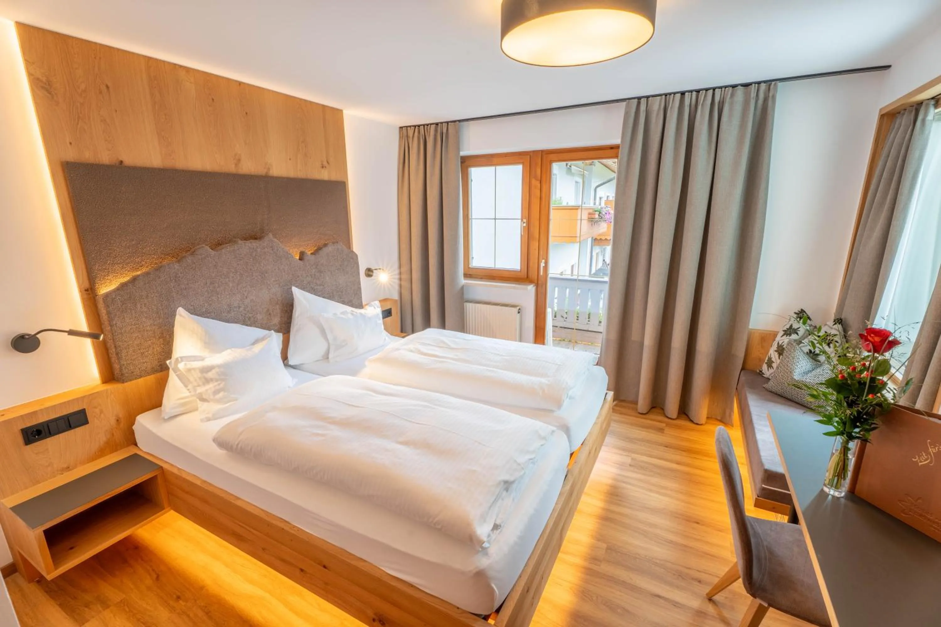 Photo of the whole room, Bed in Hotel Edelweiss