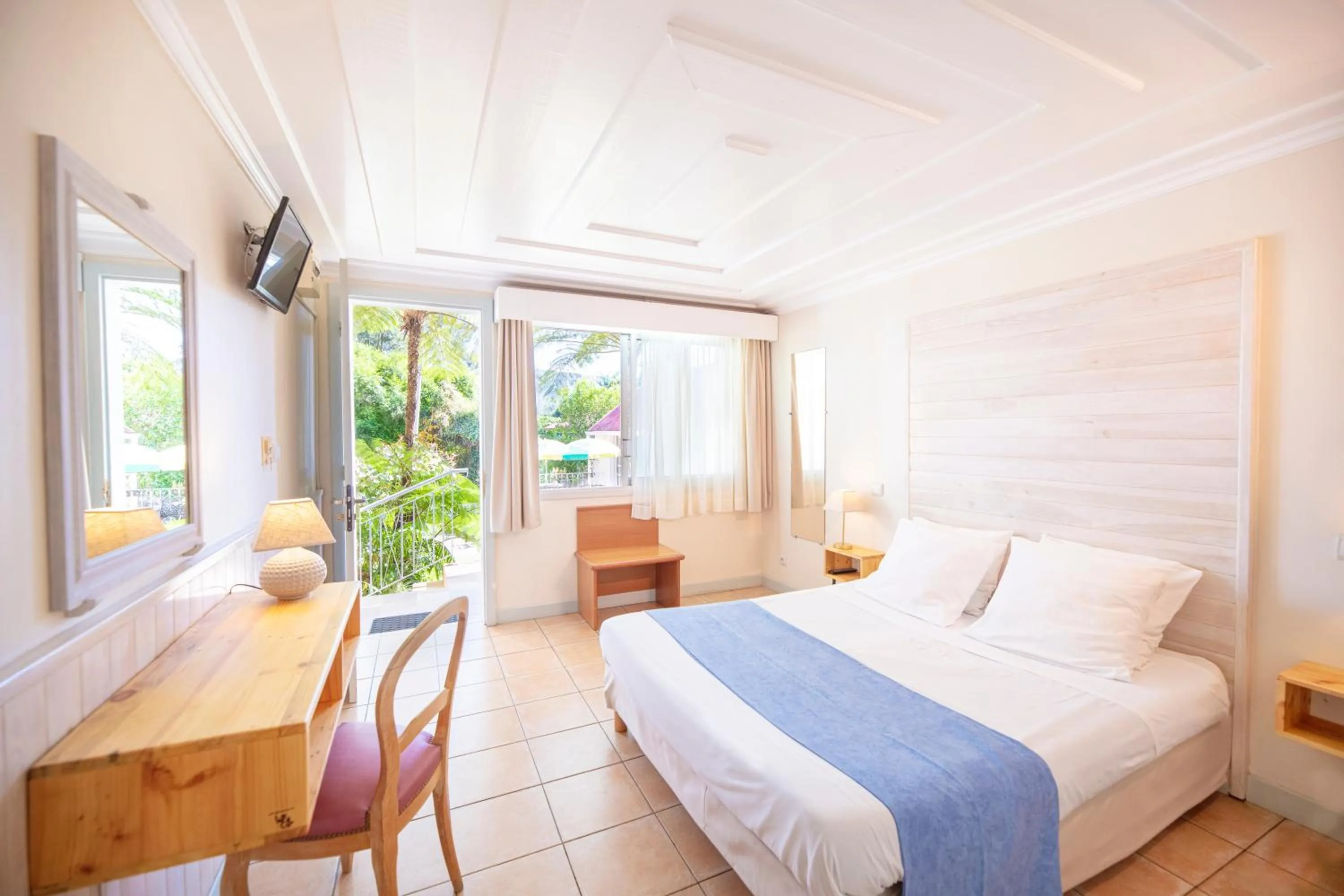 Bedroom, Bed in Le Relais Des Cimes