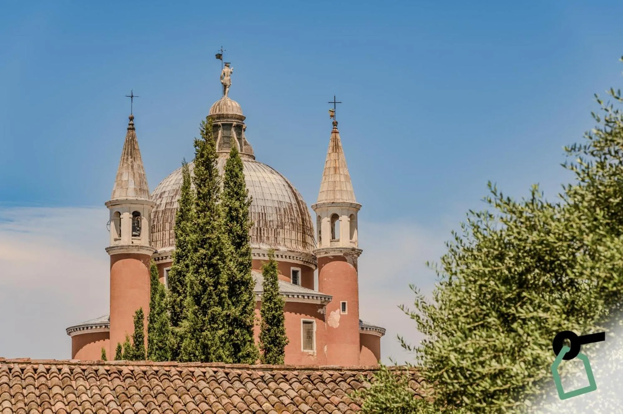 Landmark view in Hotiday Venezia Cape