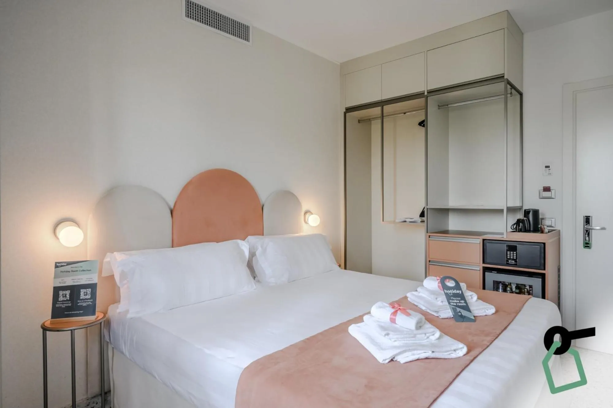 Bedroom, Bed in Hotiday Venezia Cape