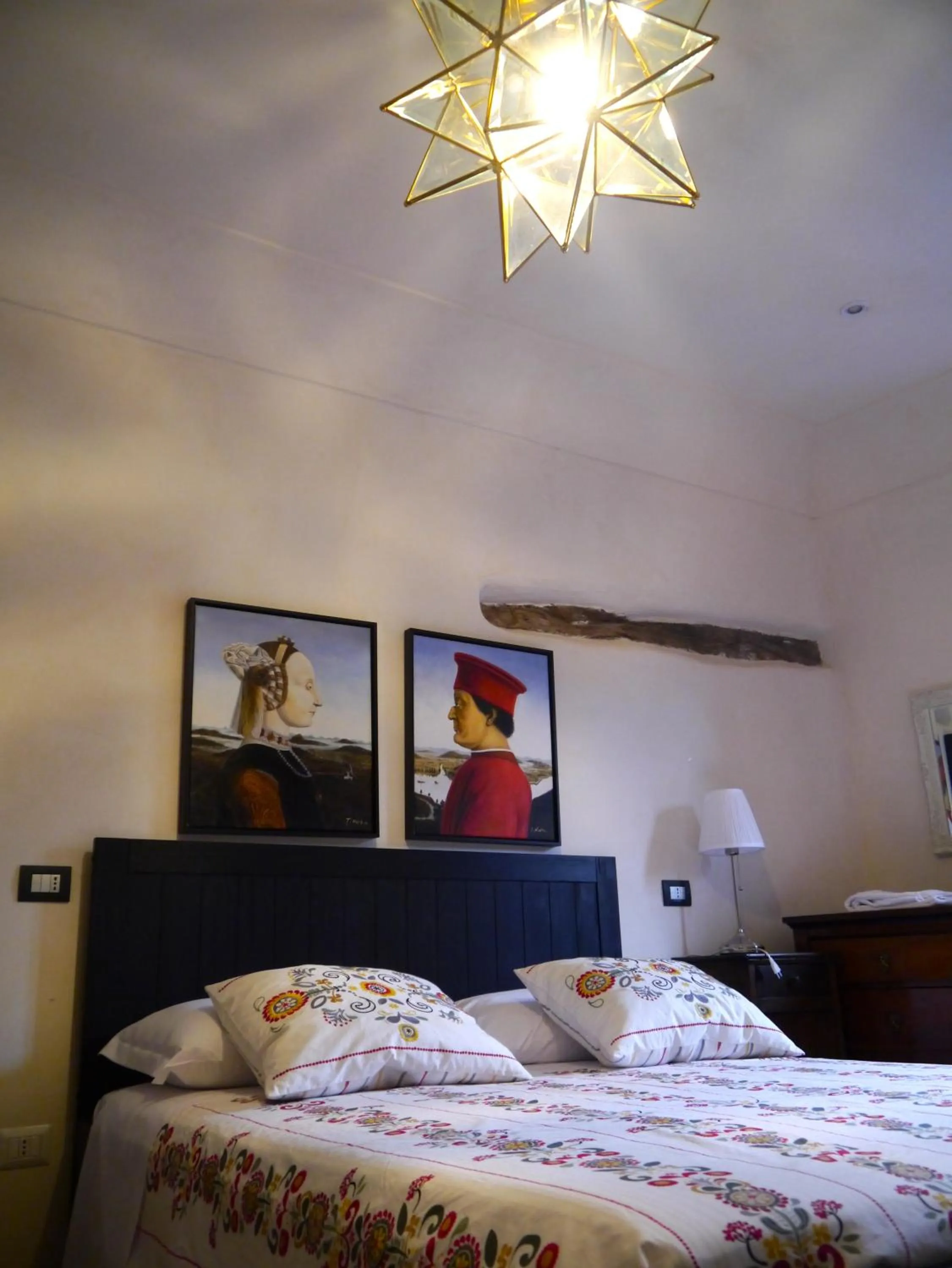 Decorative detail in Torricini Skyline