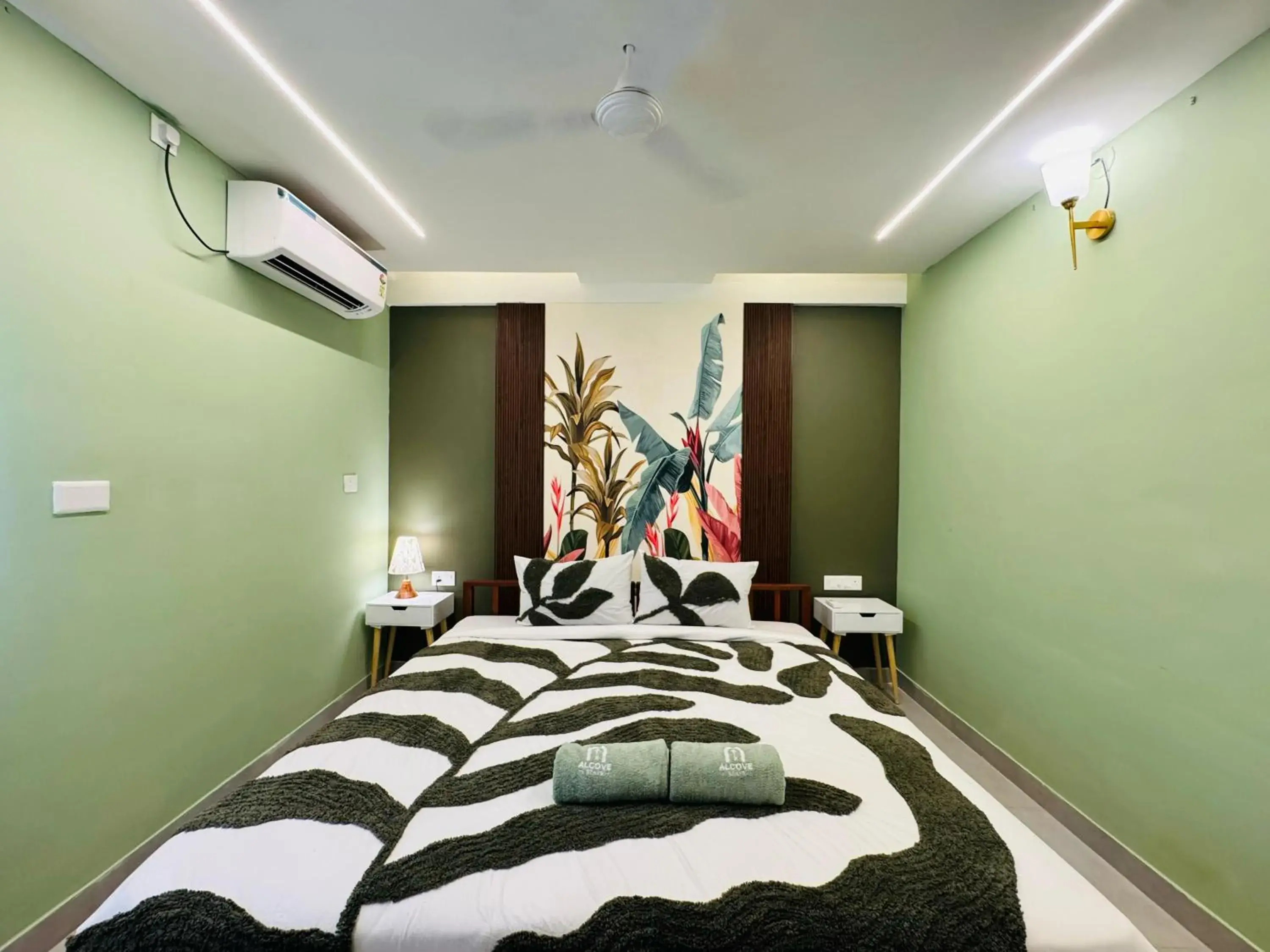 Standard Double Room in Alcove Stays Standard Double Room in Alcove Stays