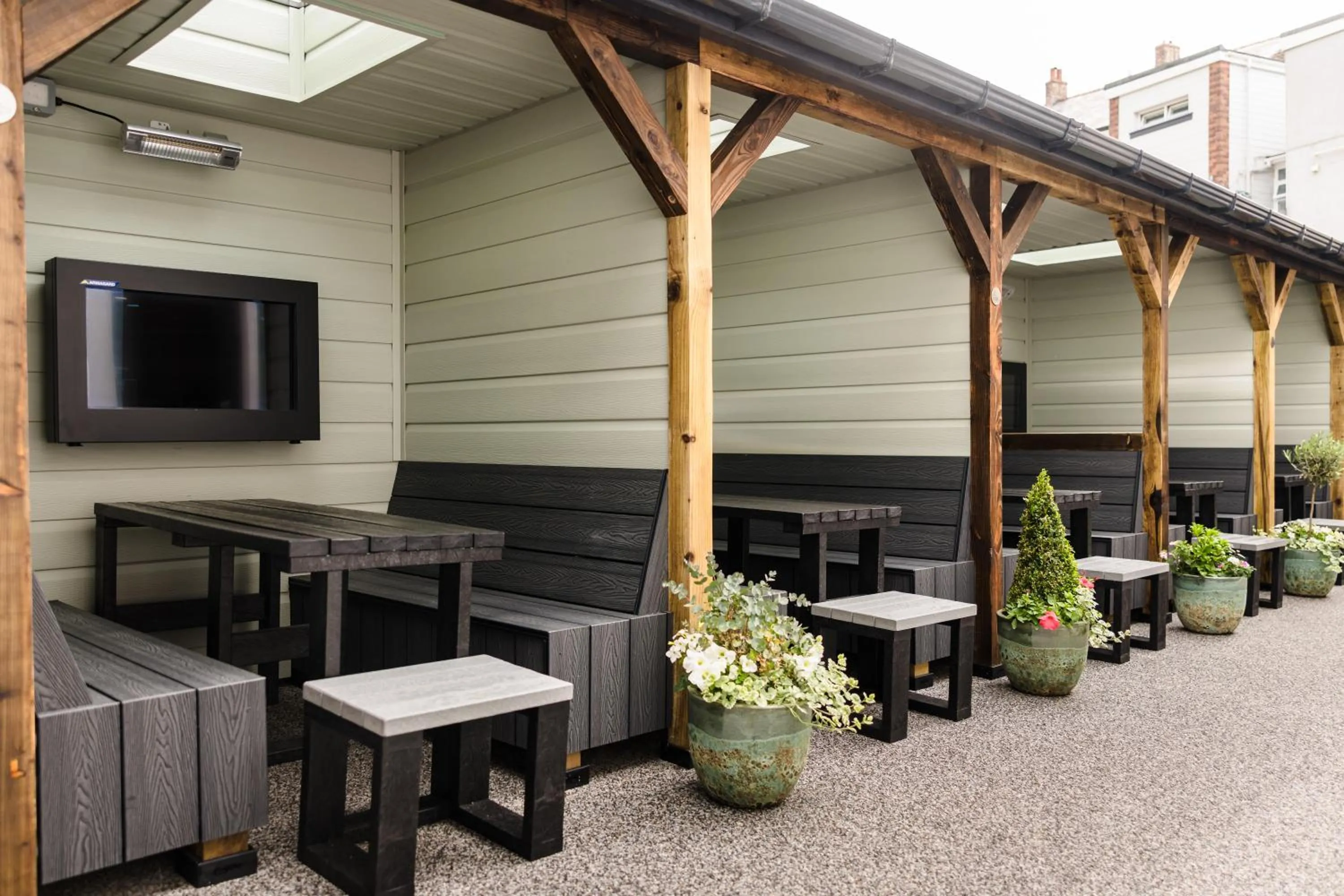 Patio in Pencelli Hotel