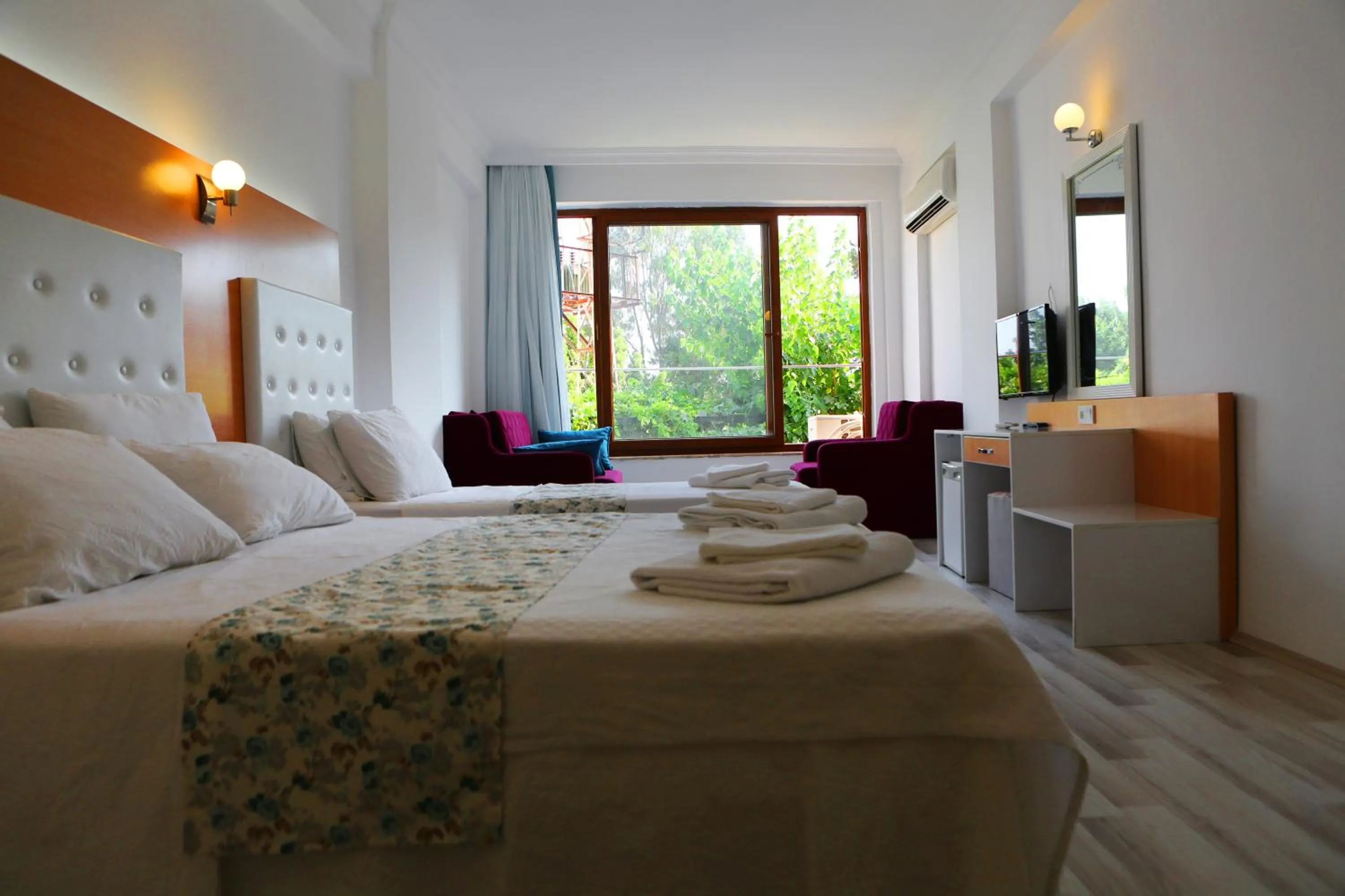 Photo of the whole room in Uğur Otel