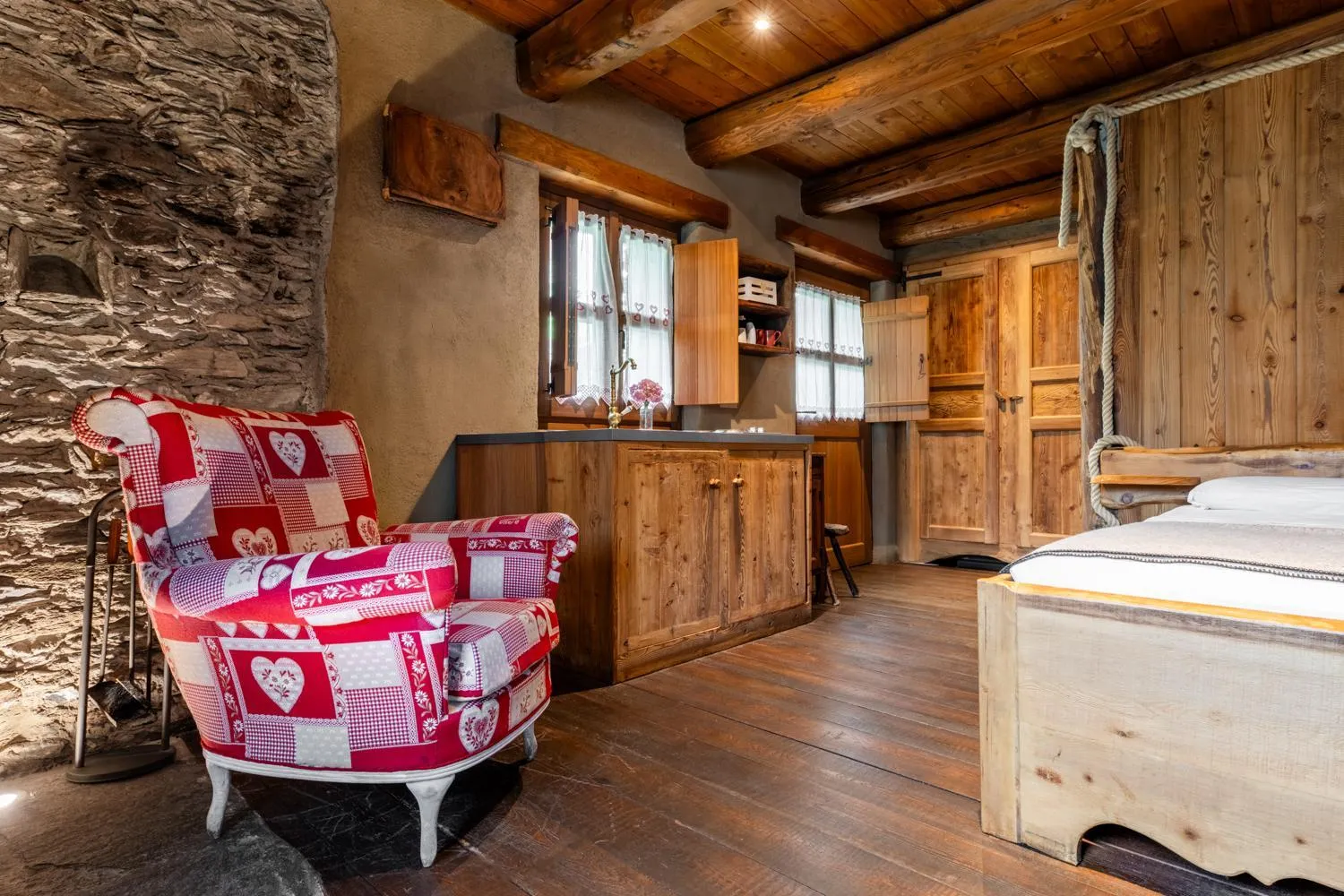 Photo of the whole room in Brieis Relais Alpino