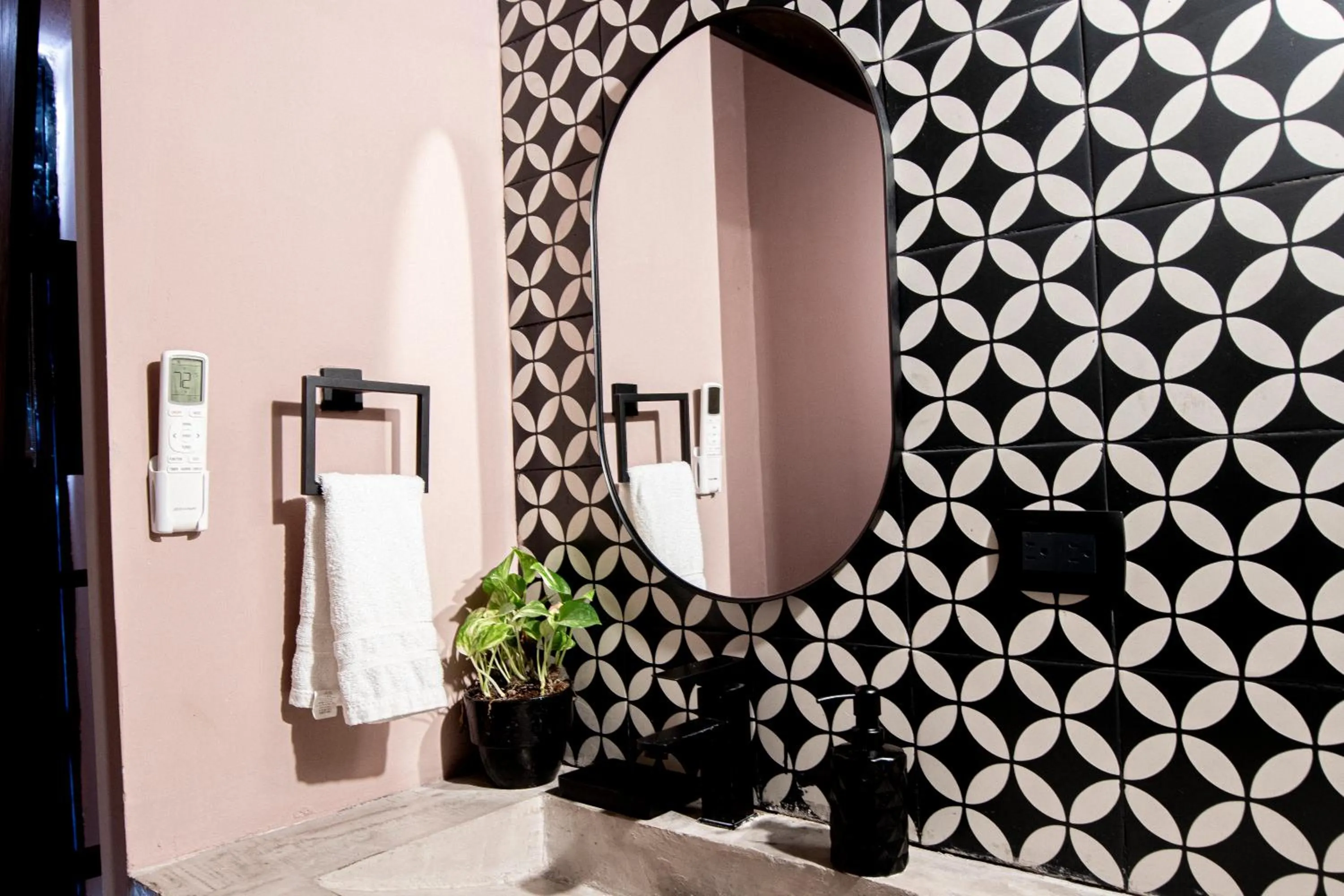 Bathroom in Adhoc Barrio Antiguo