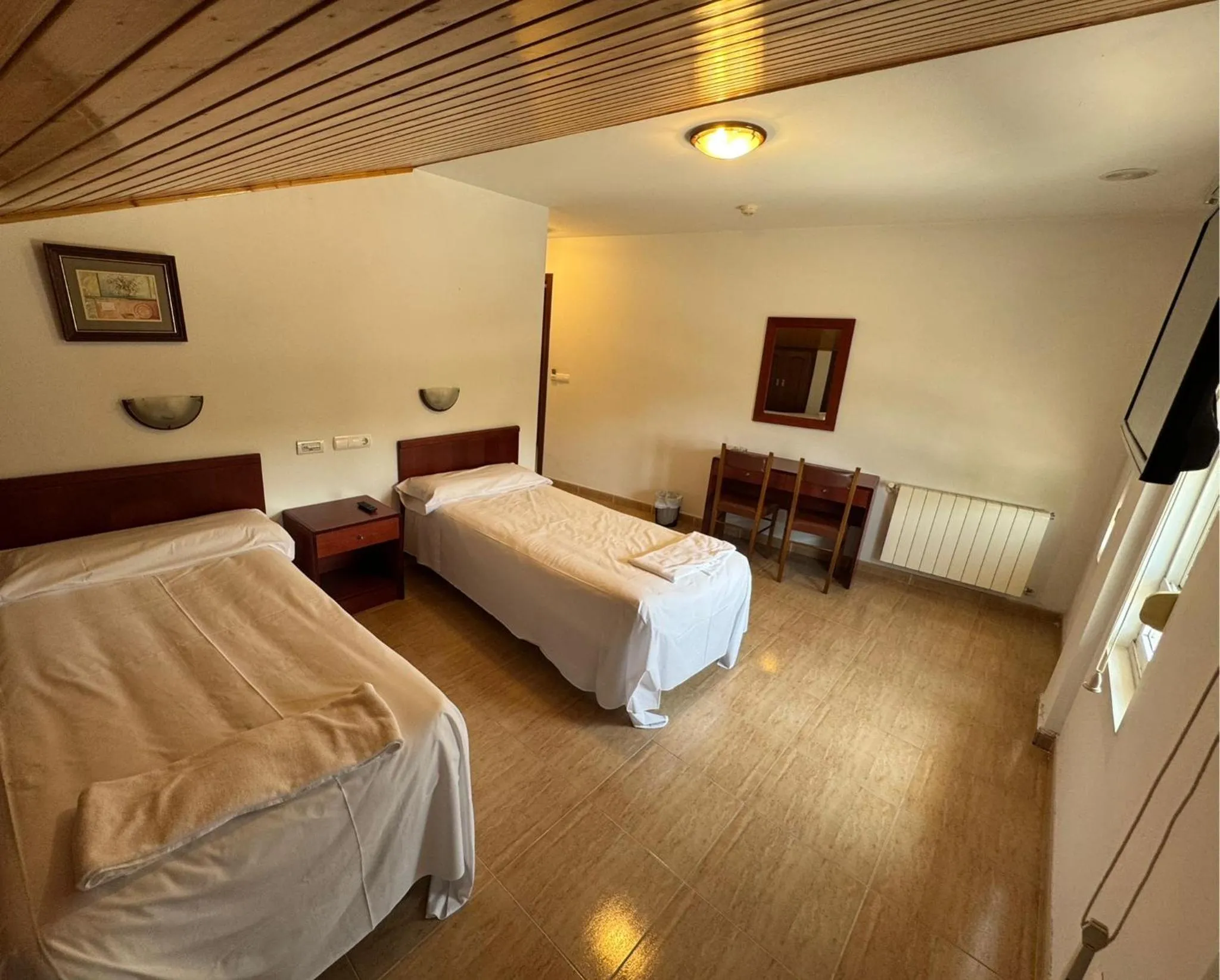 Photo of the whole room, Bed in Hotel Luso Leixoes-Exclusivo para Empresas