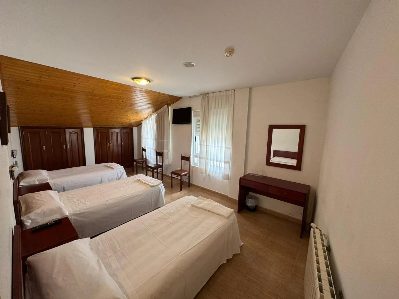 Bedroom, Bed in Hotel Luso Leixoes-Exclusivo para Empresas