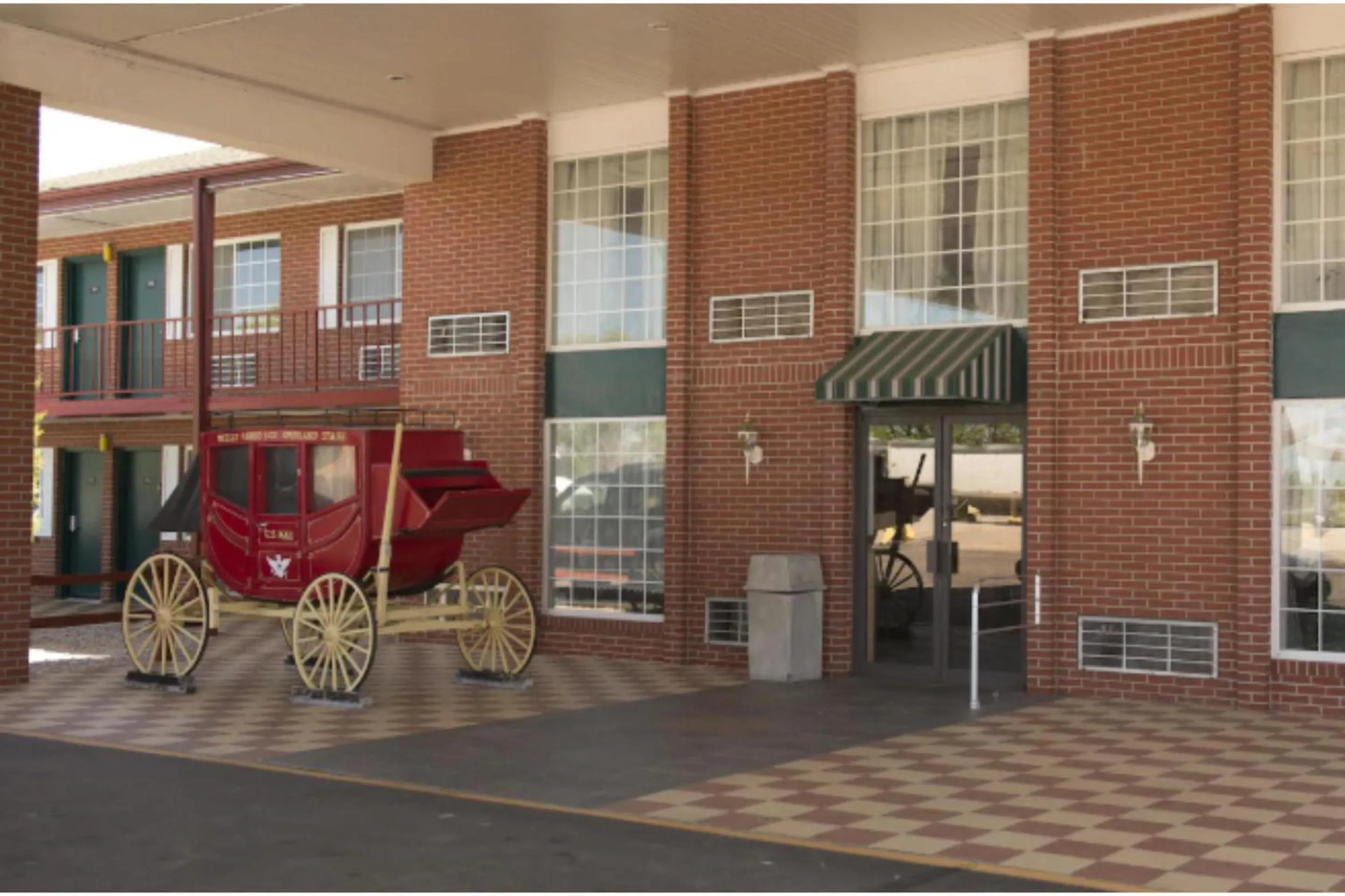 Facade/entrance in Stage Coach Inn By Capital O Ogallala I 80