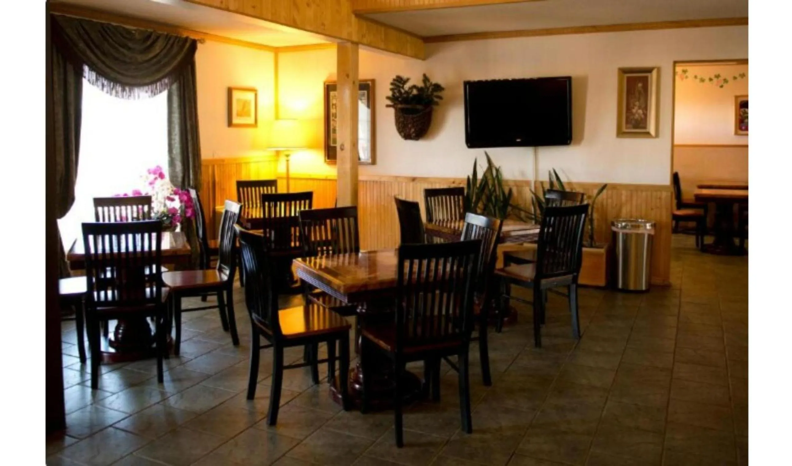 Breakfast in Stage Coach Inn By Capital O Ogallala I 80