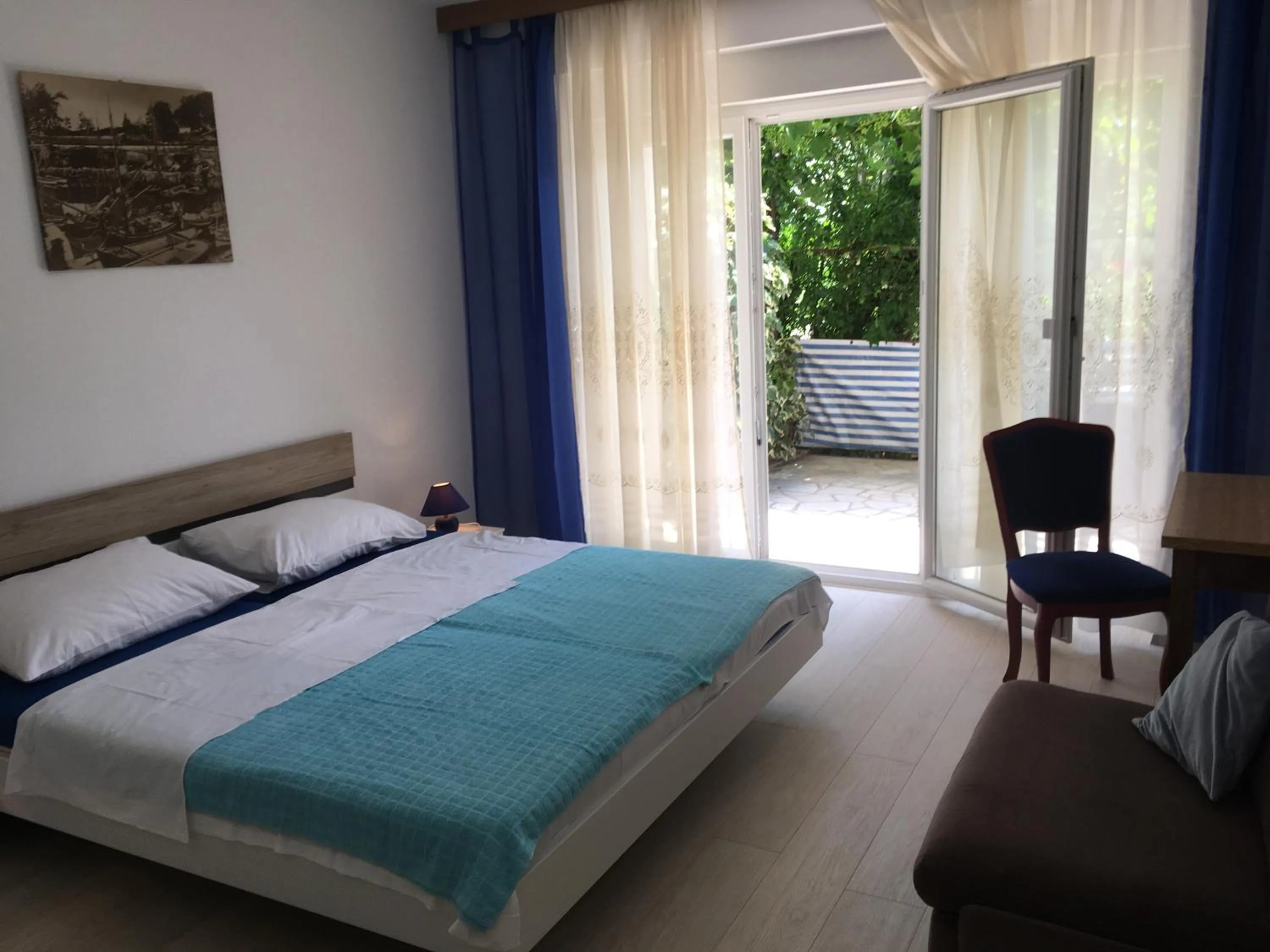 Bed in Apartments Paco & Bony