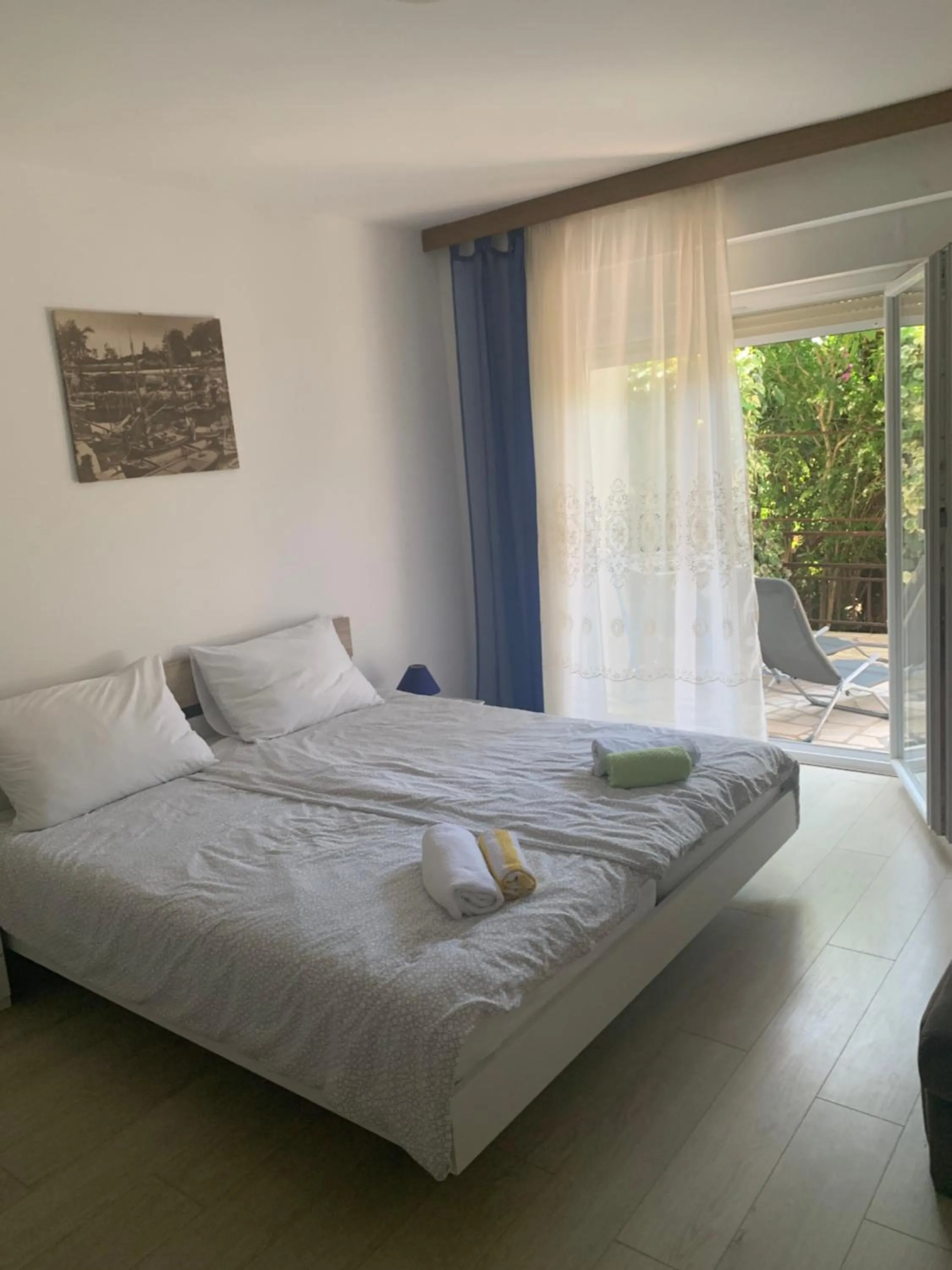 Bed in Apartments Paco & Bony